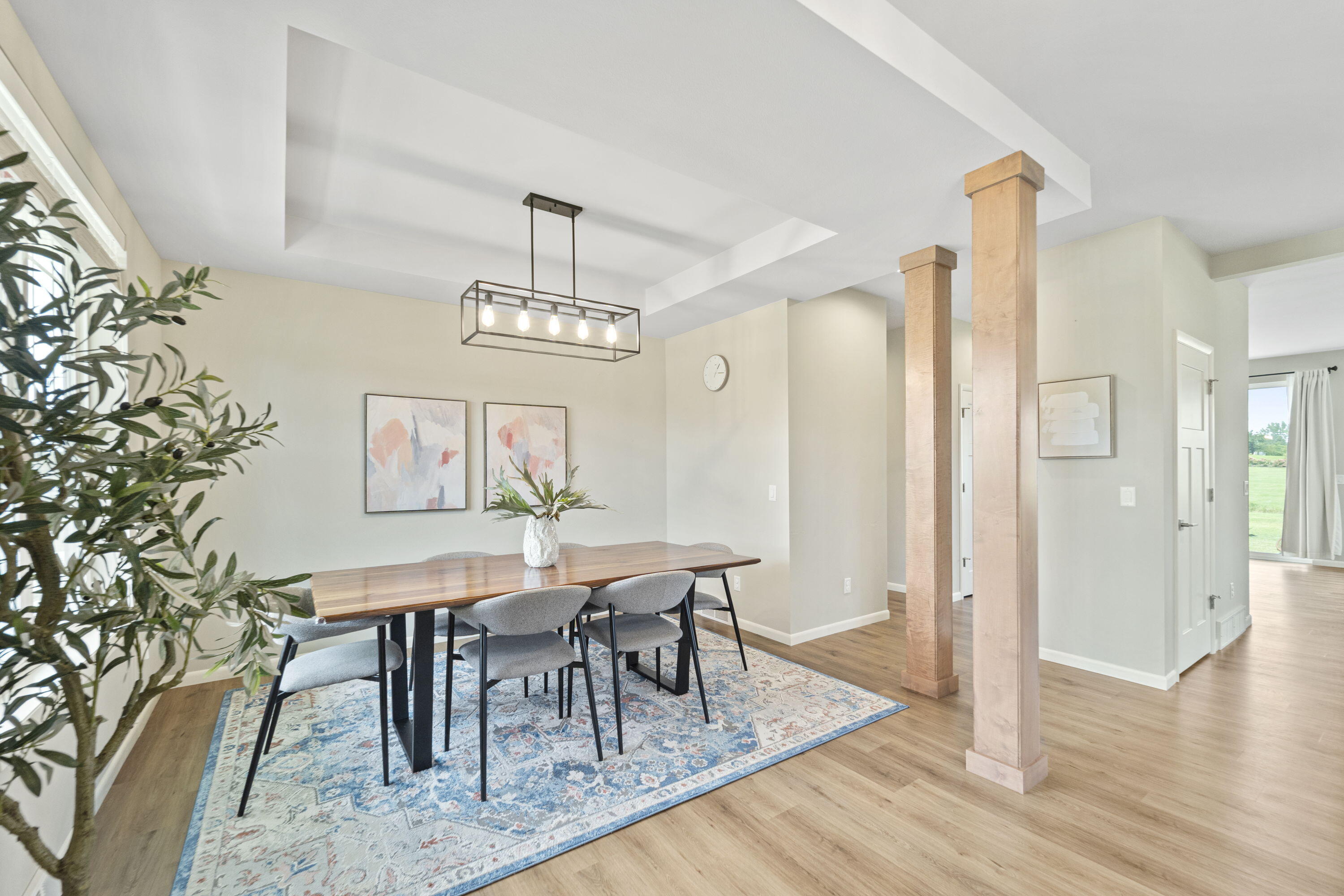 Mequon, Wisconsin, 53097, United States, 5 Bedrooms Bedrooms, ,4 BathroomsBathrooms,Residential,For Sale,1932349