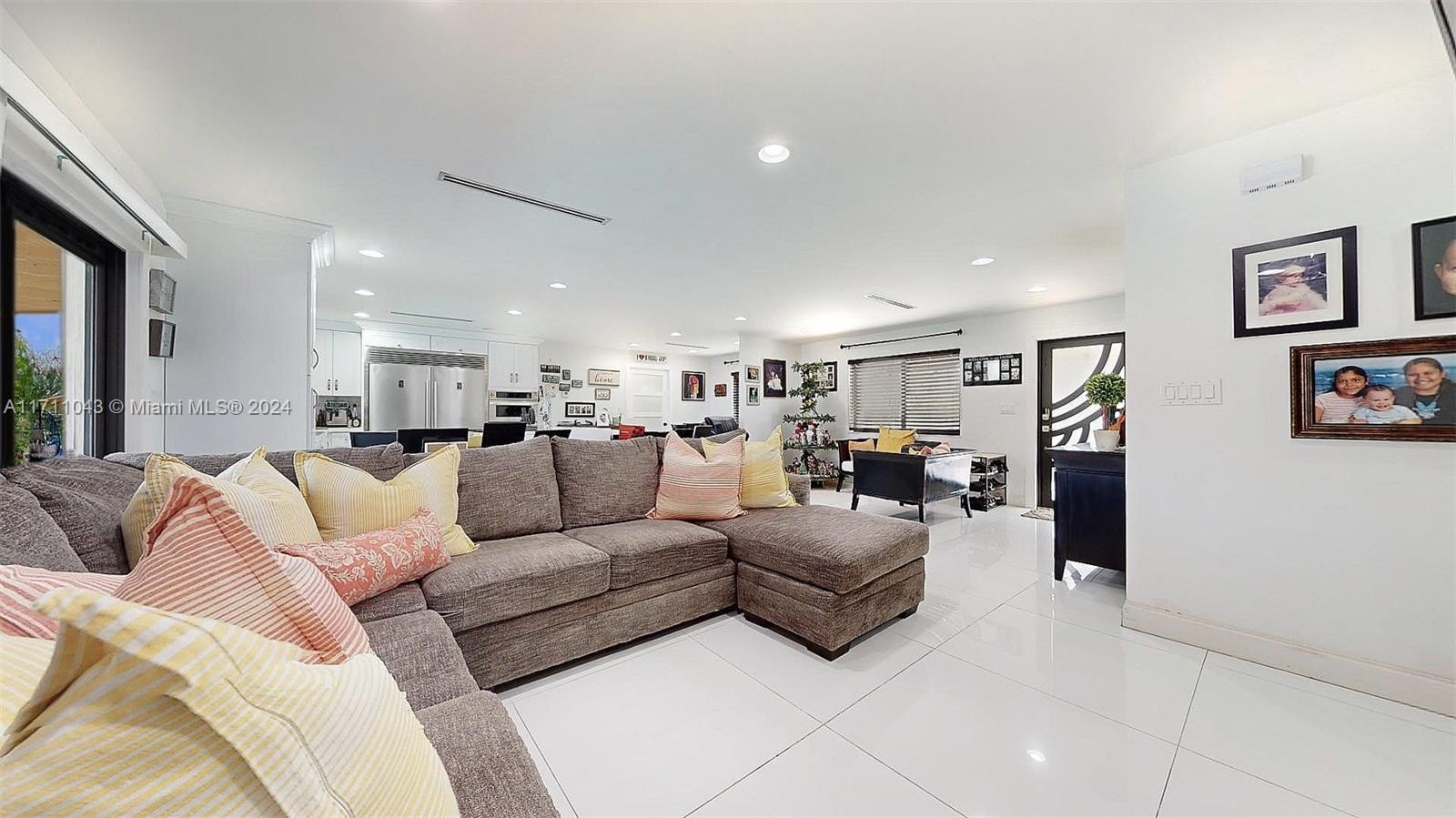 Homestead, Florida, 33031, United States, 3 Bedrooms Bedrooms, ,2 BathroomsBathrooms,Residential,For Sale,1983356