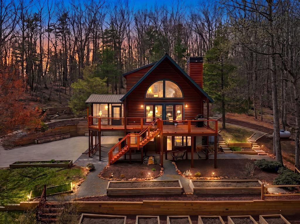 Ellijay, Georgia, 30536, United States, 2 Bedrooms Bedrooms, ,3 BathroomsBathrooms,Residential,For Sale,2034999