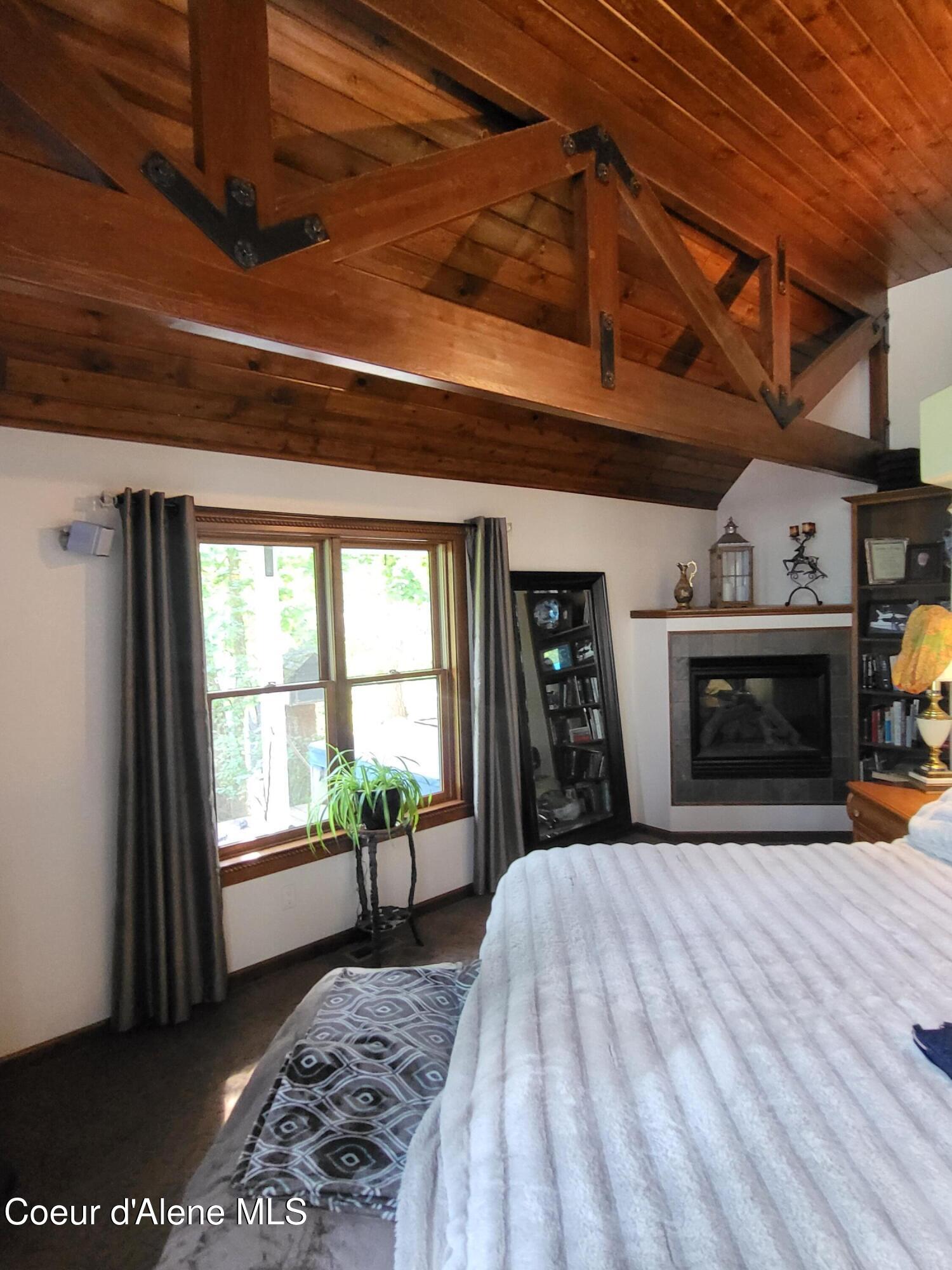 Coeur d'Alene, Idaho, 83814, United States, 4 Bedrooms Bedrooms, ,3 BathroomsBathrooms,Residential,For Sale,2012550