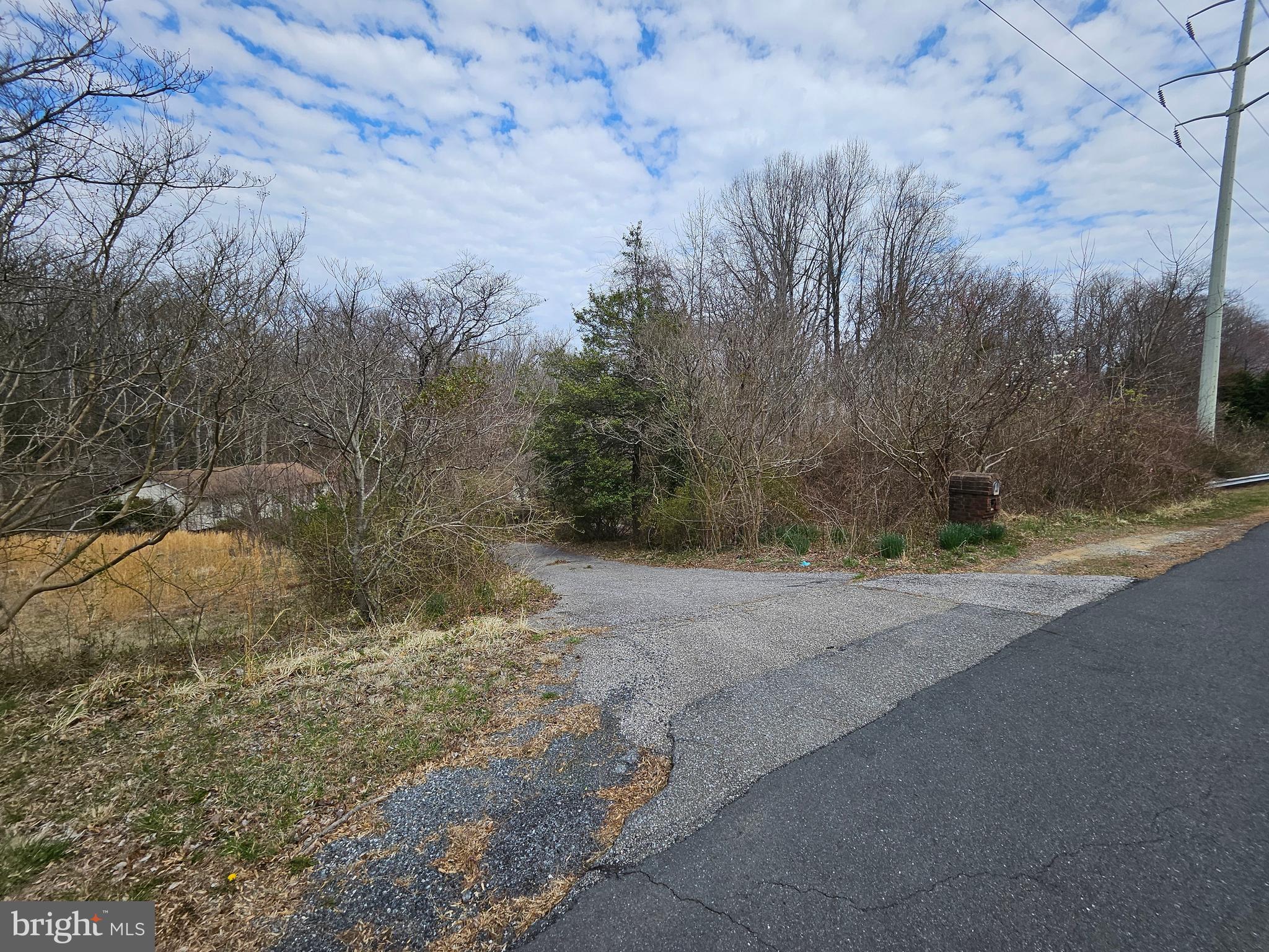 Millersville, Maryland, 21108, United States, 5 Bedrooms Bedrooms, ,3 BathroomsBathrooms,Residential,For Sale,1881579