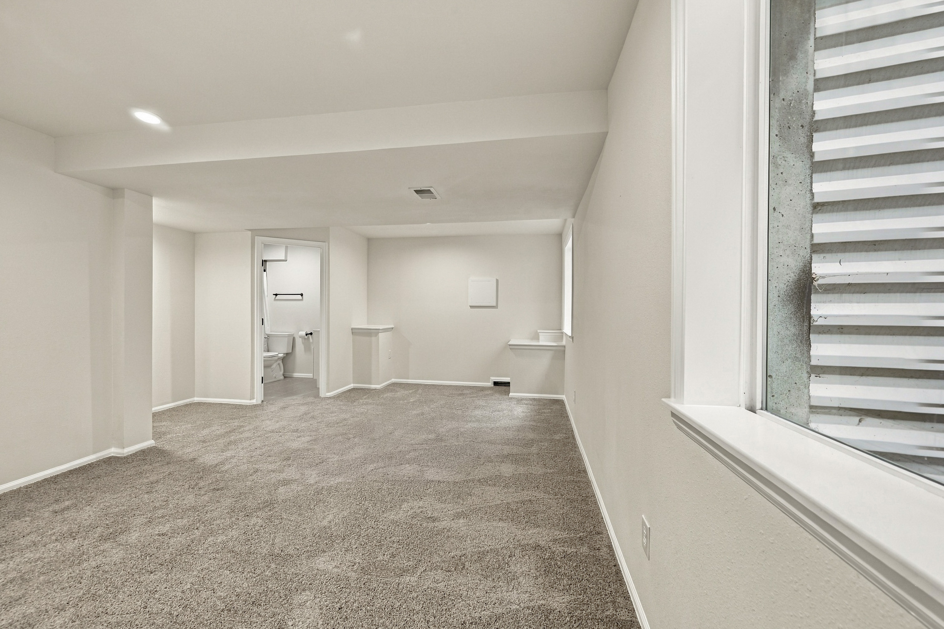 Beautifully updated and ideally located in desirable McKay Landing - 物件實景