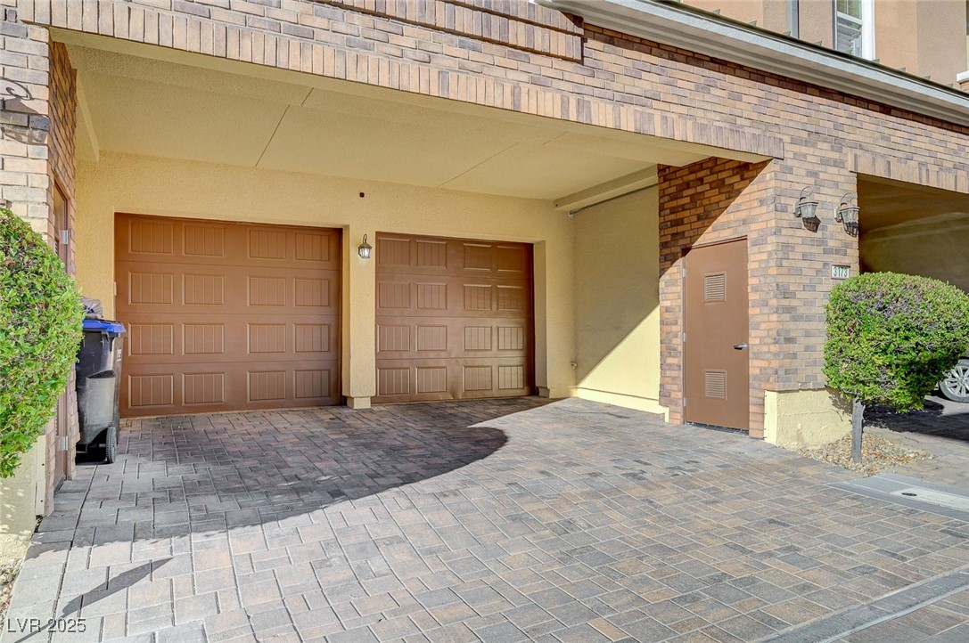 Henderson, Nevada, 89044, United States, 4 Bedrooms Bedrooms, ,3 BathroomsBathrooms,Residential,For Sale,1991497