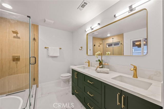 Tustin, California, 92780, United States, 4 Bedrooms Bedrooms, ,2 BathroomsBathrooms,Residential,For Sale,2049100