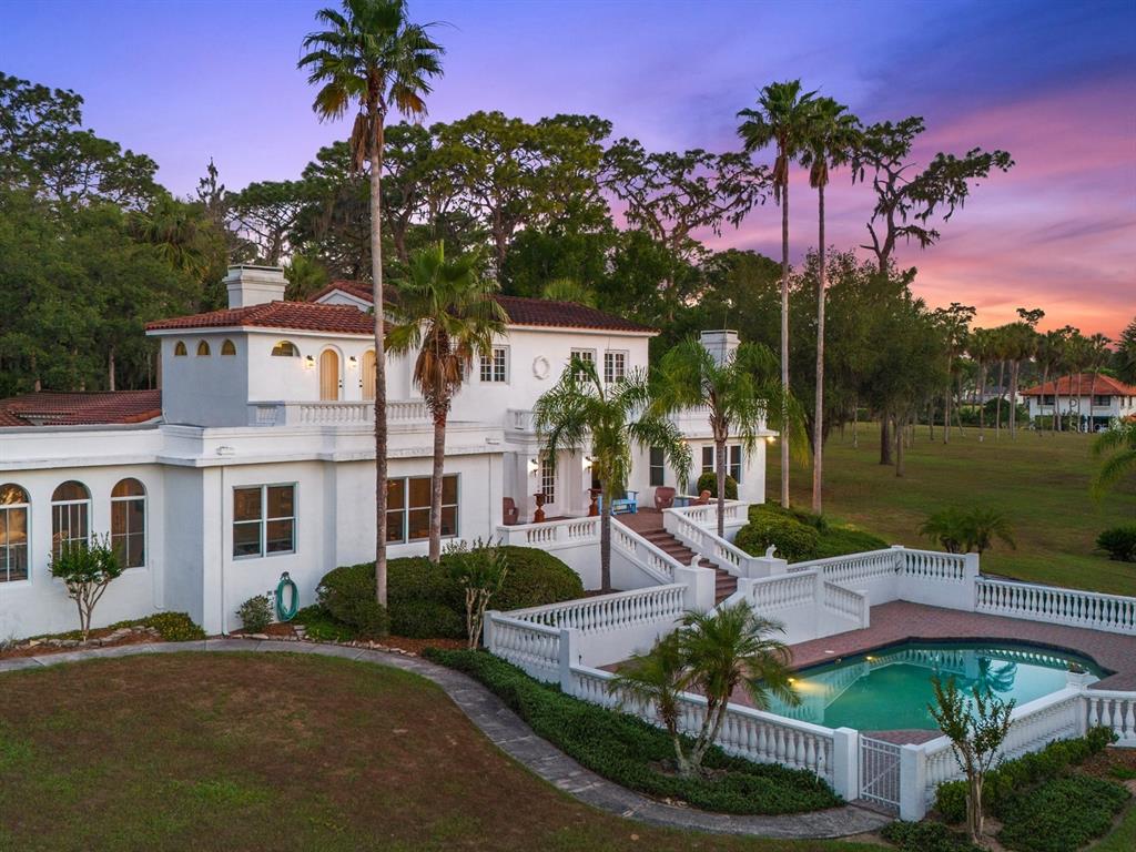 Eustis, Florida, 32736, United States, 6 Bedrooms Bedrooms, ,6 BathroomsBathrooms,Residential,For Sale,1805278