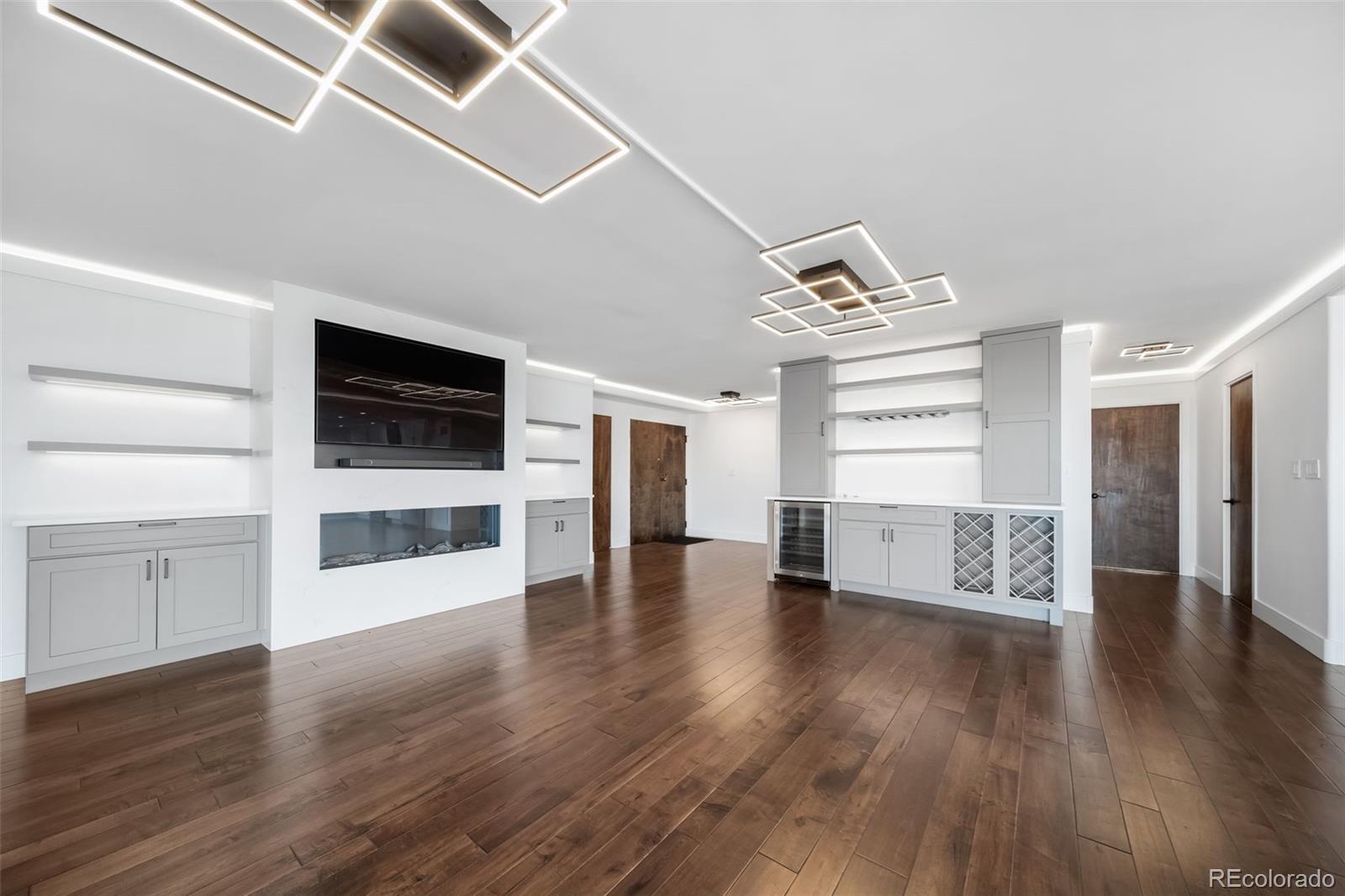 Denver, Colorado, 80202, United States, 3 Bedrooms Bedrooms, ,1 BathroomBathrooms,Residential,For Sale,2001728