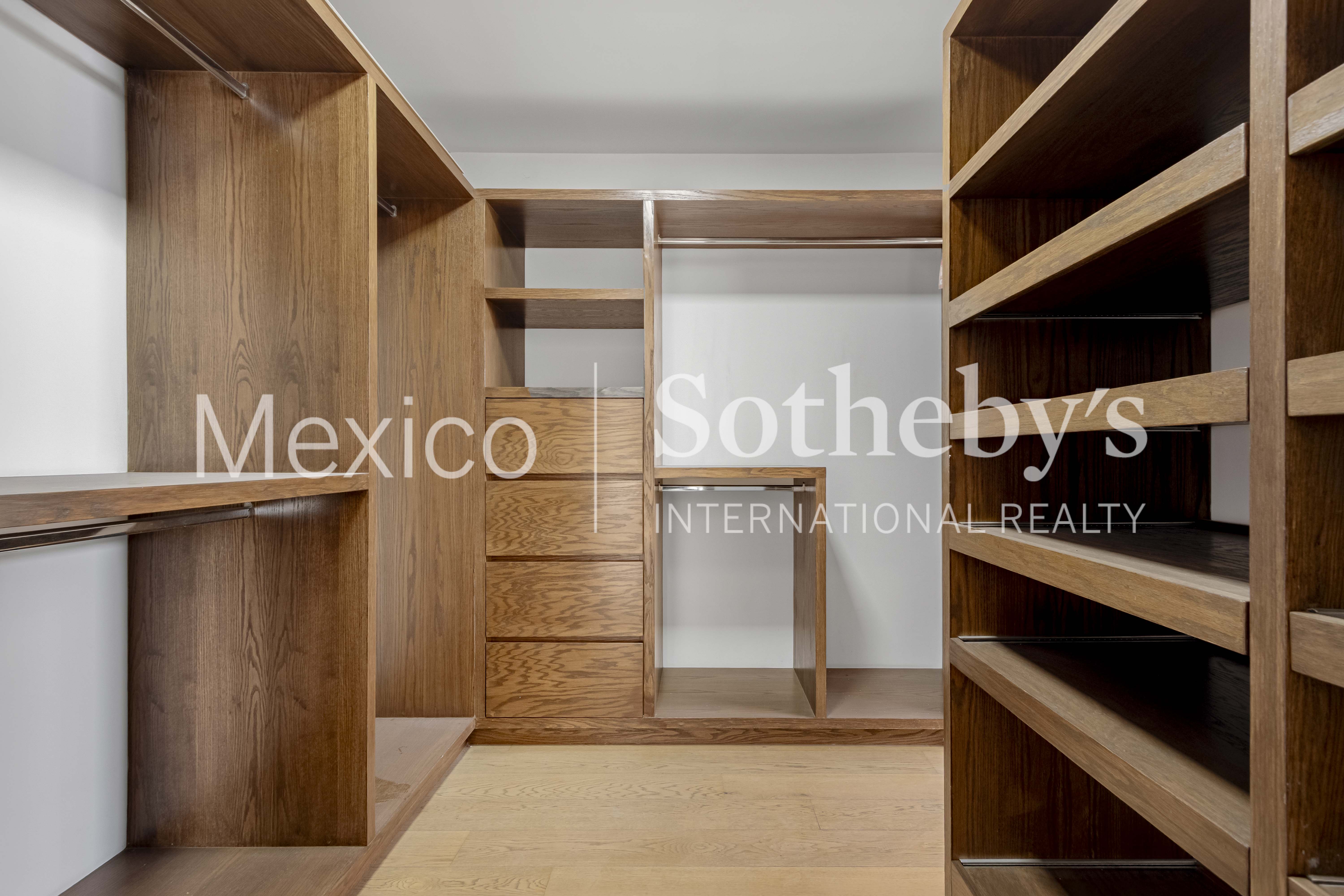  PH Exclusivo en Venta en Rosedal - 物件實景