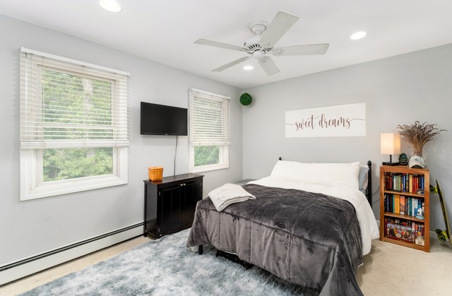 Wadng River, New York, 11792, United States, 4 Bedrooms Bedrooms, ,4 BathroomsBathrooms,Residential,For Sale,1846934