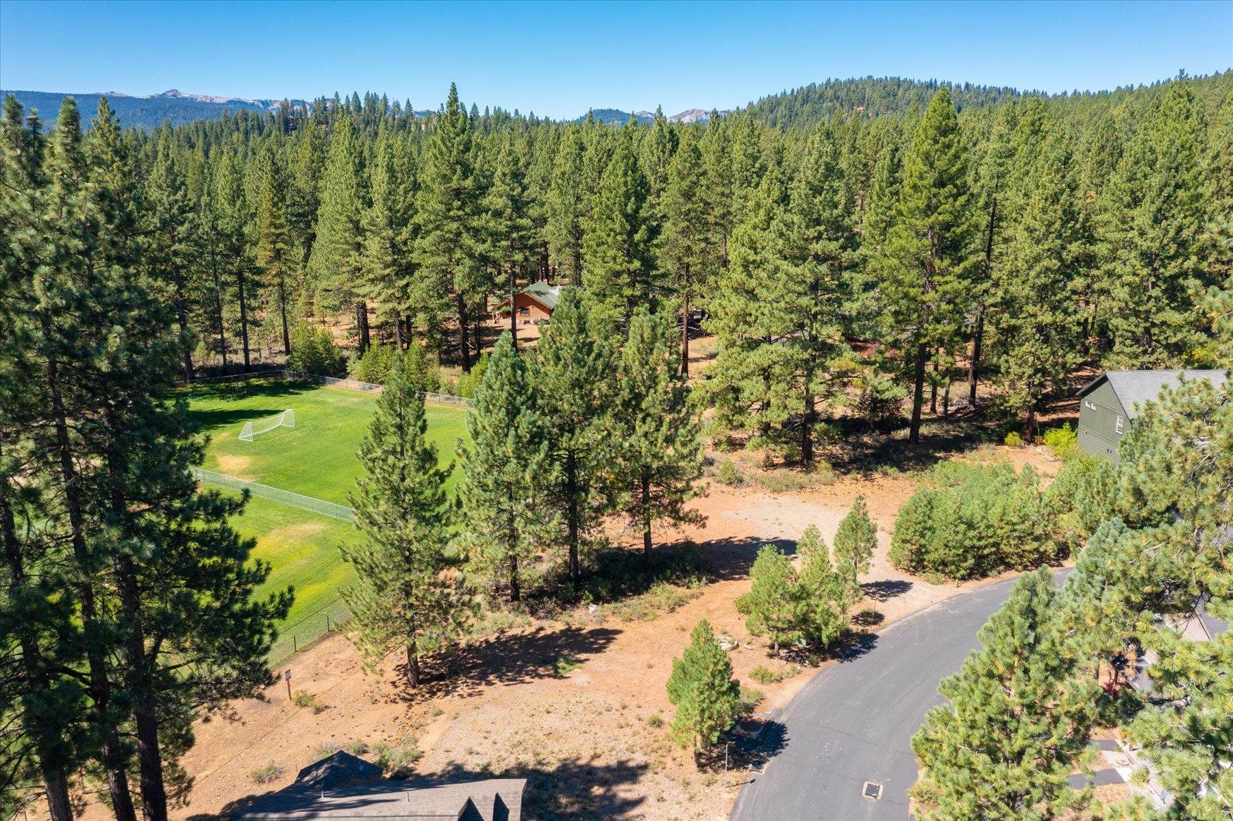 Truckee, California, 96161, United States, ,Land,For Sale,1942120