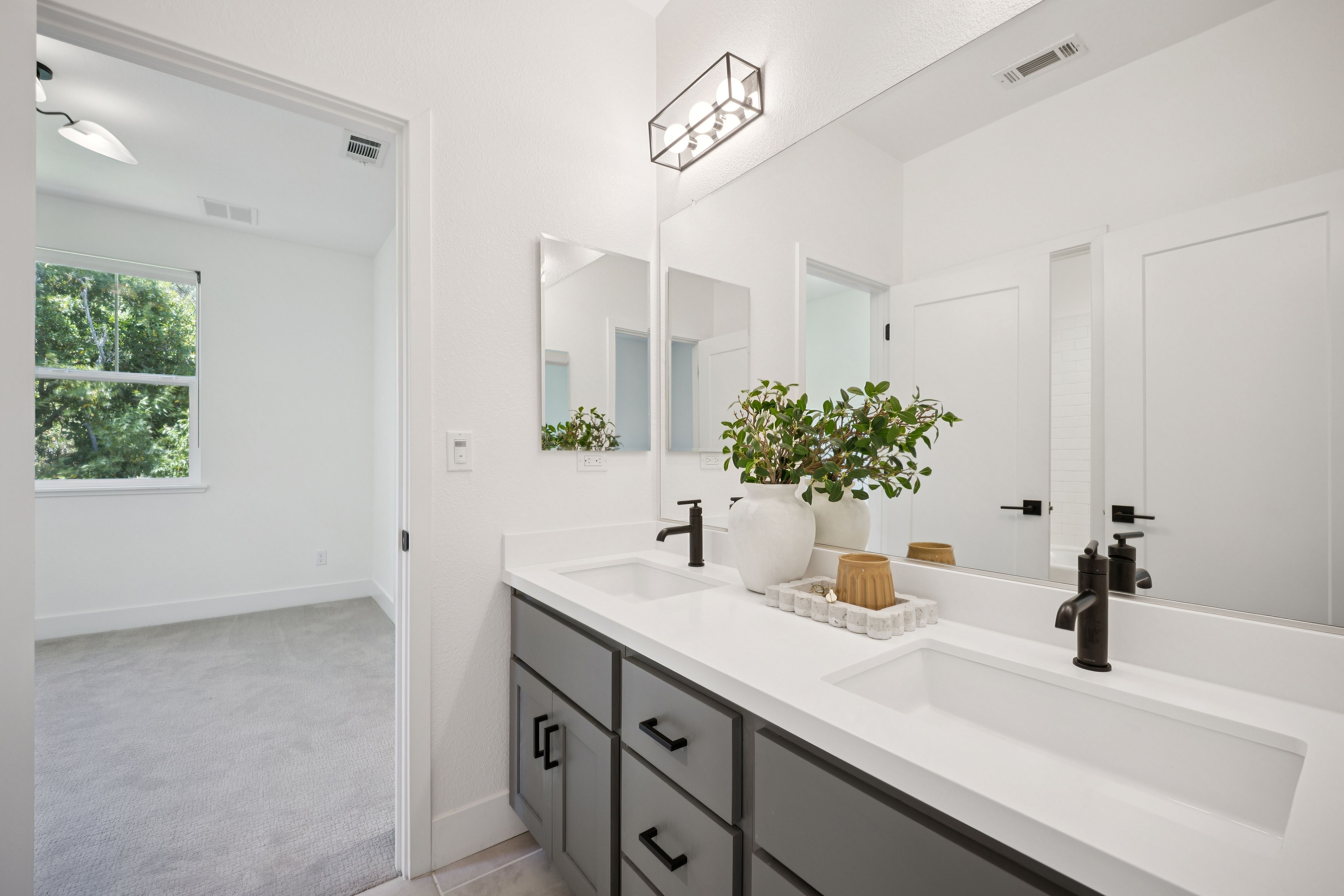  Move-in Ready Luxury Townhome - 物件實景