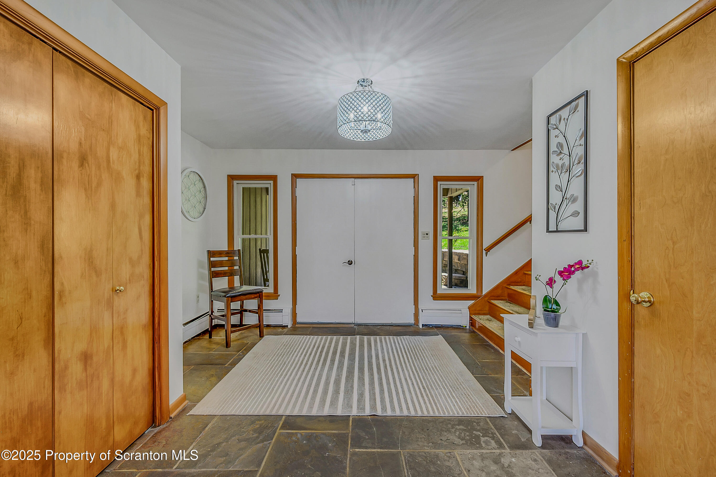 Clarks Summit, Pennsylvania, 18411, United States, 5 Bedrooms Bedrooms, ,4 BathroomsBathrooms,Residential,For Sale,1971485