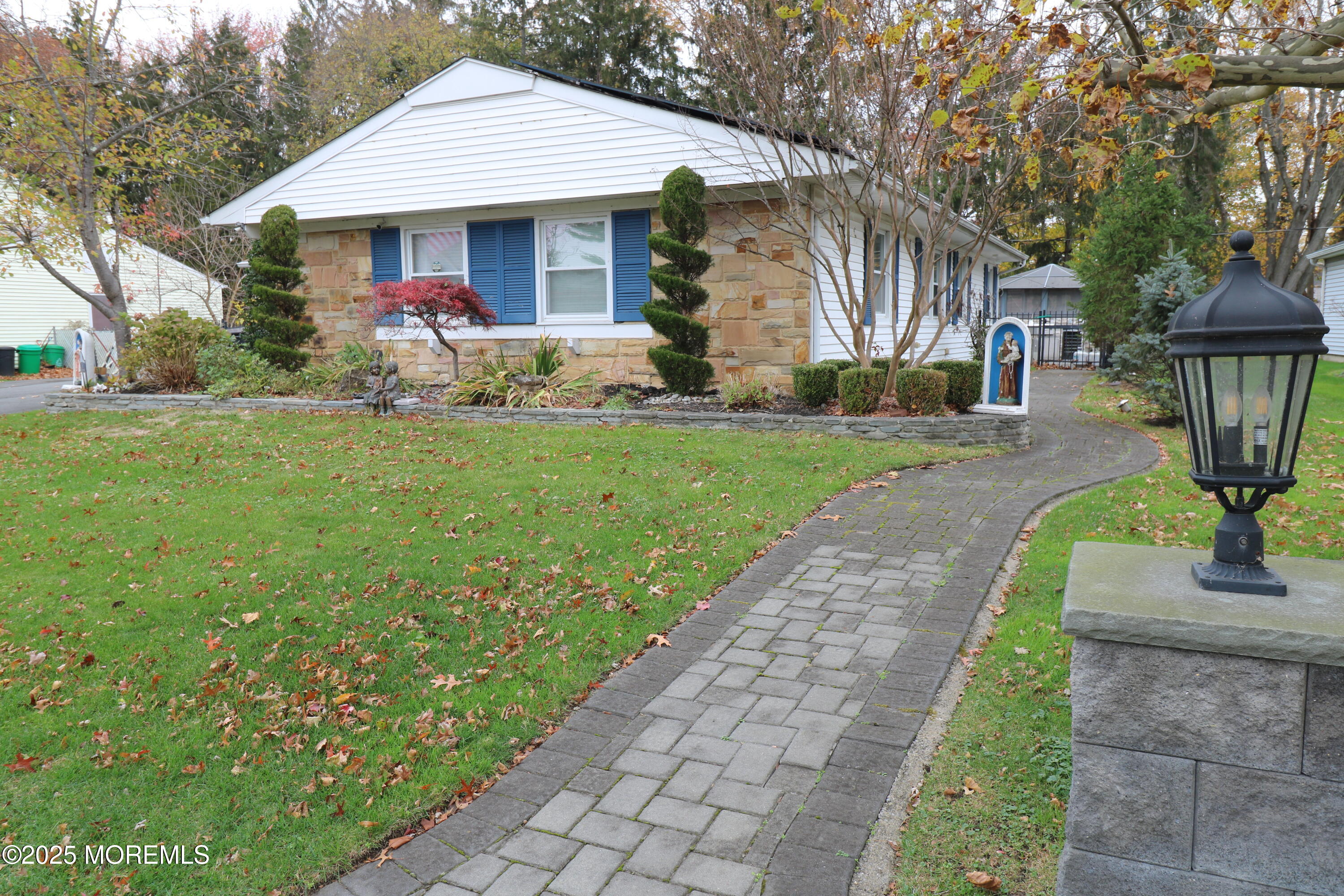 Aberdeen, New Jersey, 07747, United States, 3 Bedrooms Bedrooms, ,2 BathroomsBathrooms,Residential,For Sale,1992431