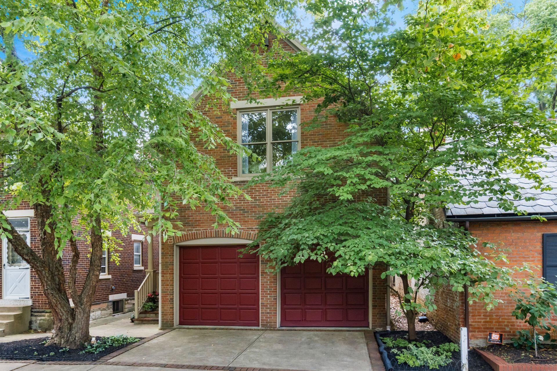 Columbus, Ohio, 43206, United States, 2 Bedrooms Bedrooms, ,3 BathroomsBathrooms,Residential,For Sale,1874605