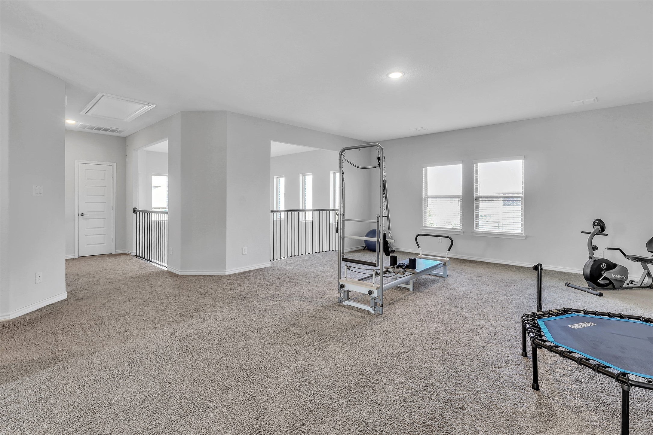 Justin, Texas, 76247, United States, 4 Bedrooms Bedrooms, ,4 BathroomsBathrooms,Residential,For Sale,1981121