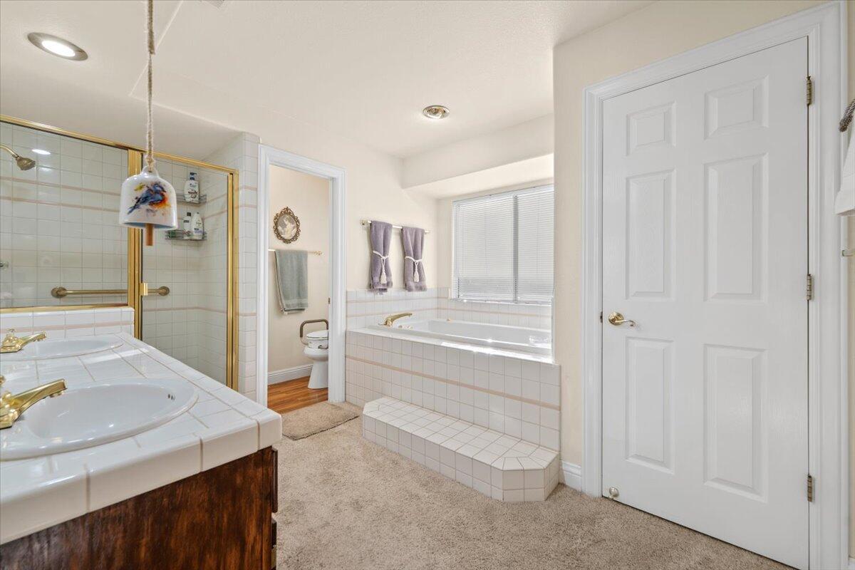 Redding, California, 96001, United States, 3 Bedrooms Bedrooms, ,2 BathroomsBathrooms,Residential,For Sale,1949690