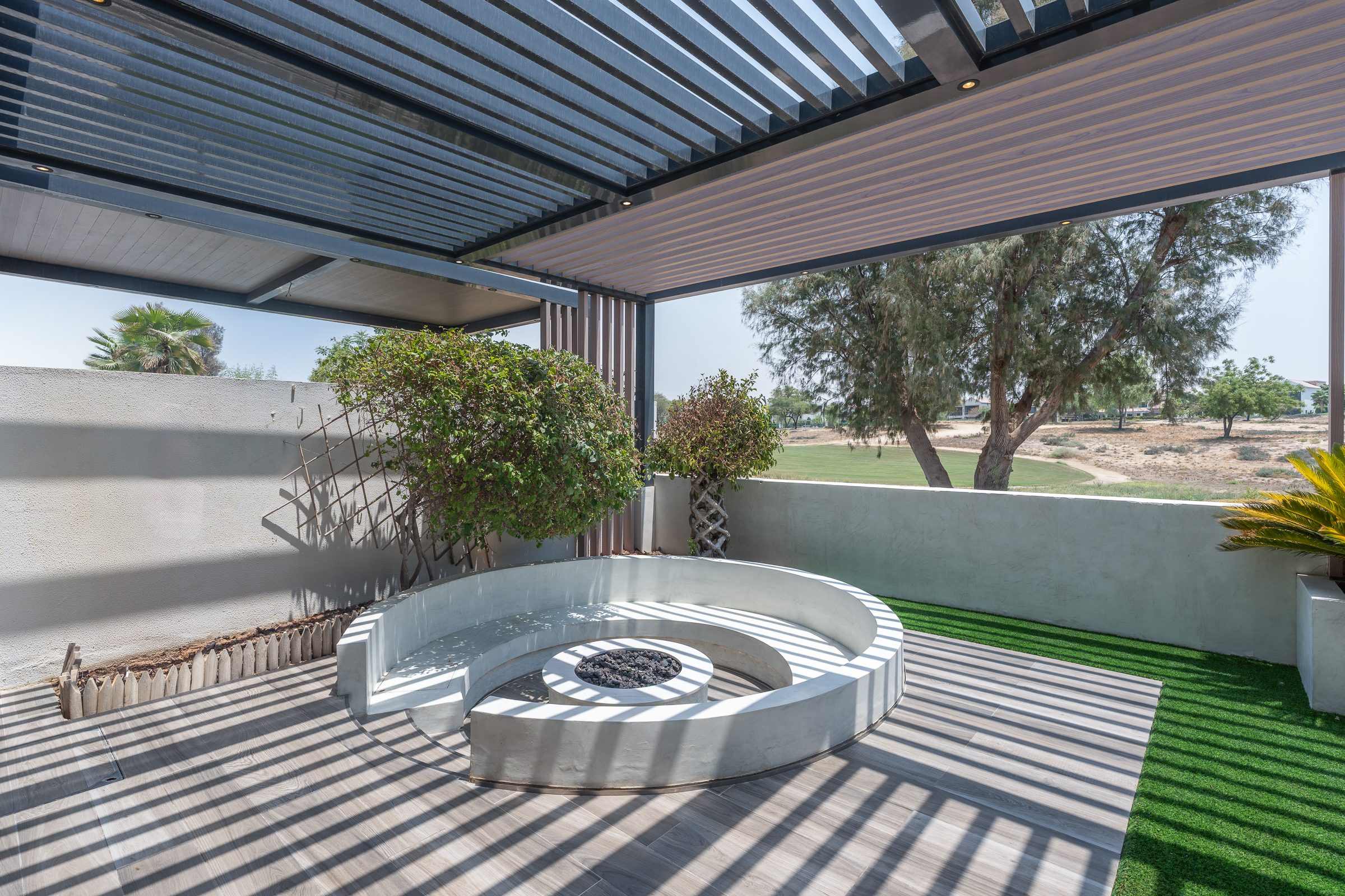  Upgraded Modern Villa With Custom Features in JGE - 物件實景