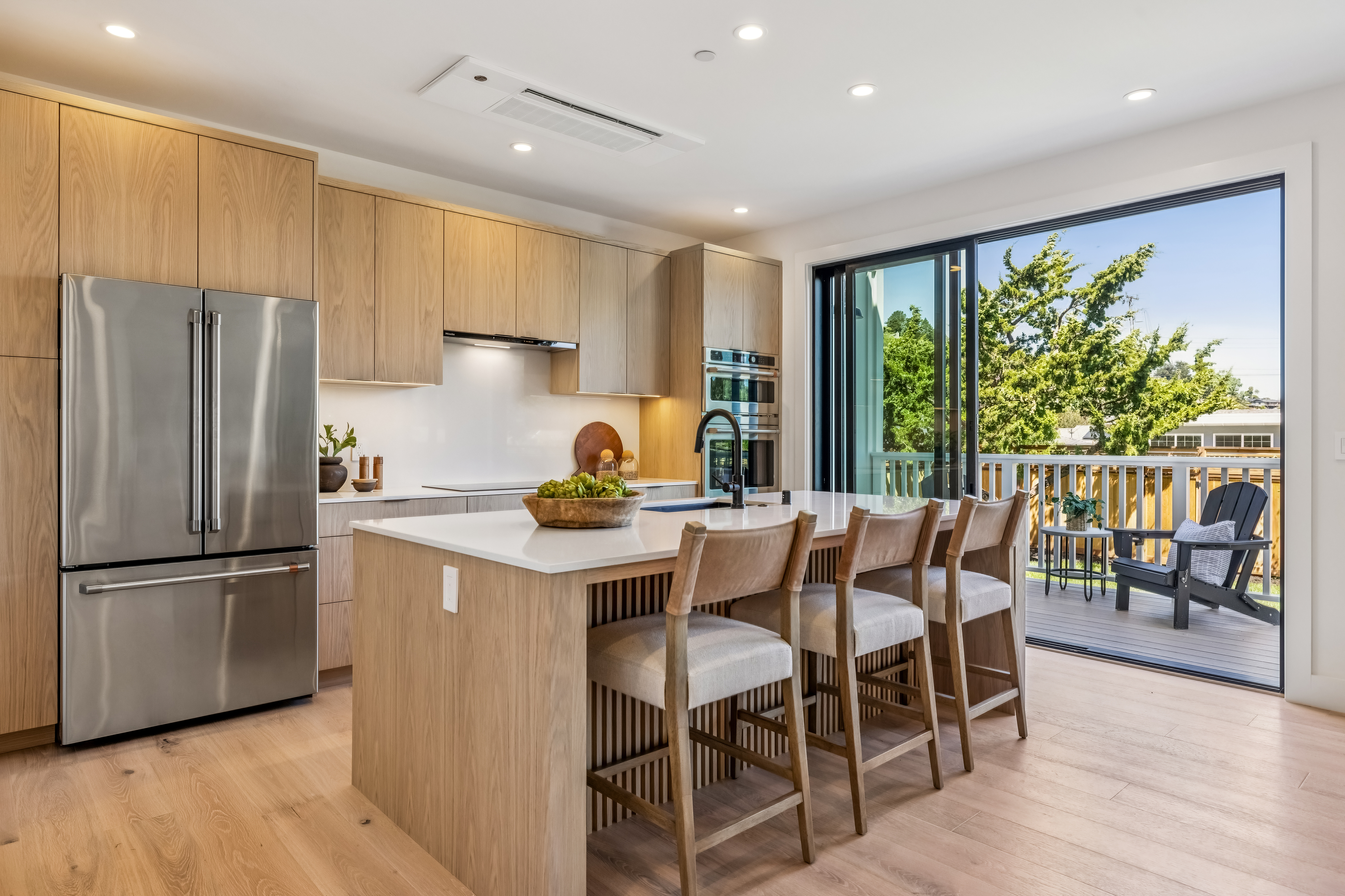  Stunning New Construction in Tam Valley - 物件實景