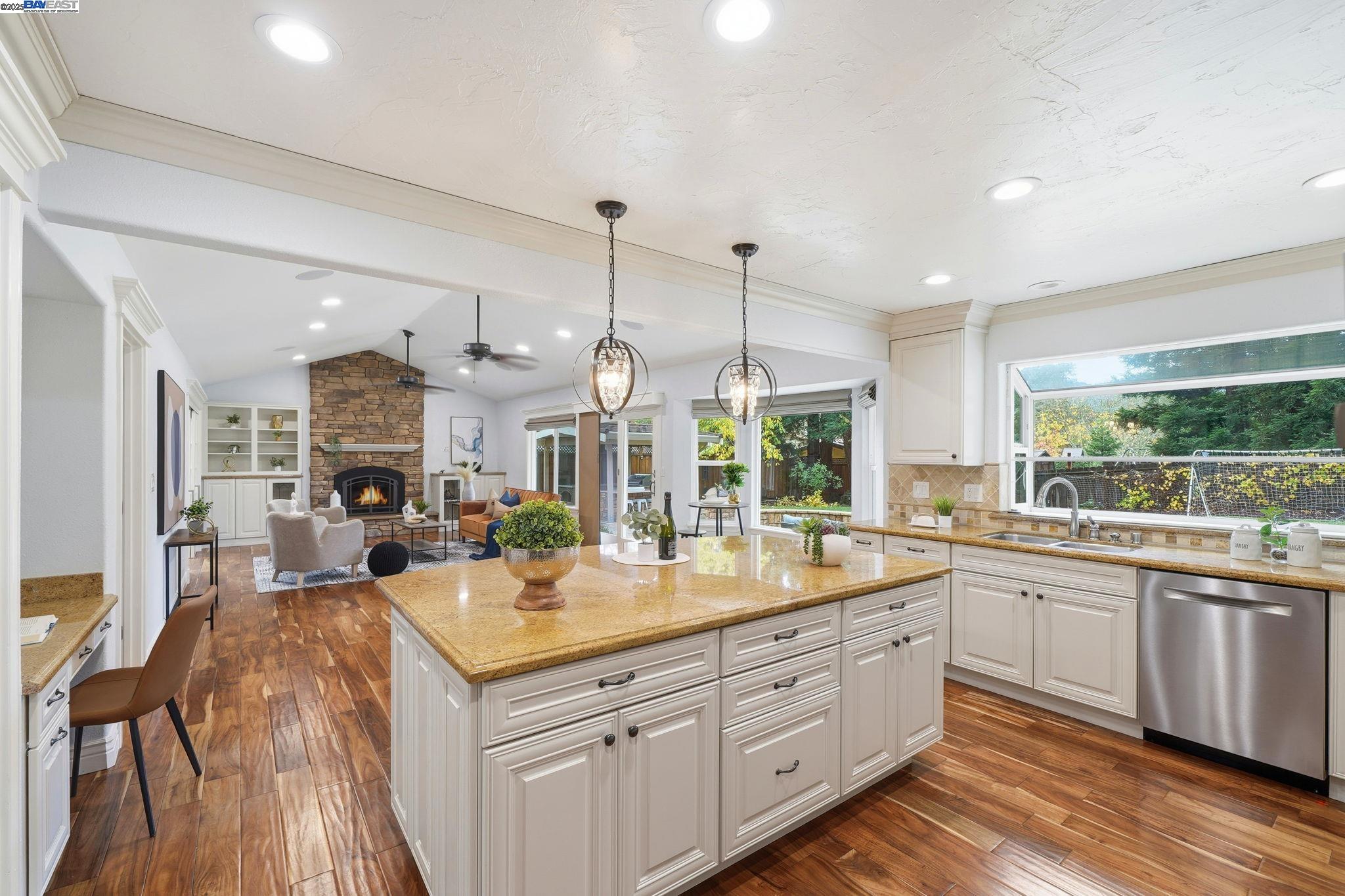 Danville, California, 94526, United States, 4 Bedrooms Bedrooms, ,3 BathroomsBathrooms,Residential,For Sale,1992815