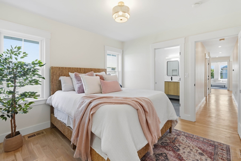 Watertown, Massachusetts, 02472, United States, 3 Bedrooms Bedrooms, ,3 BathroomsBathrooms,Residential,For Sale,2048404