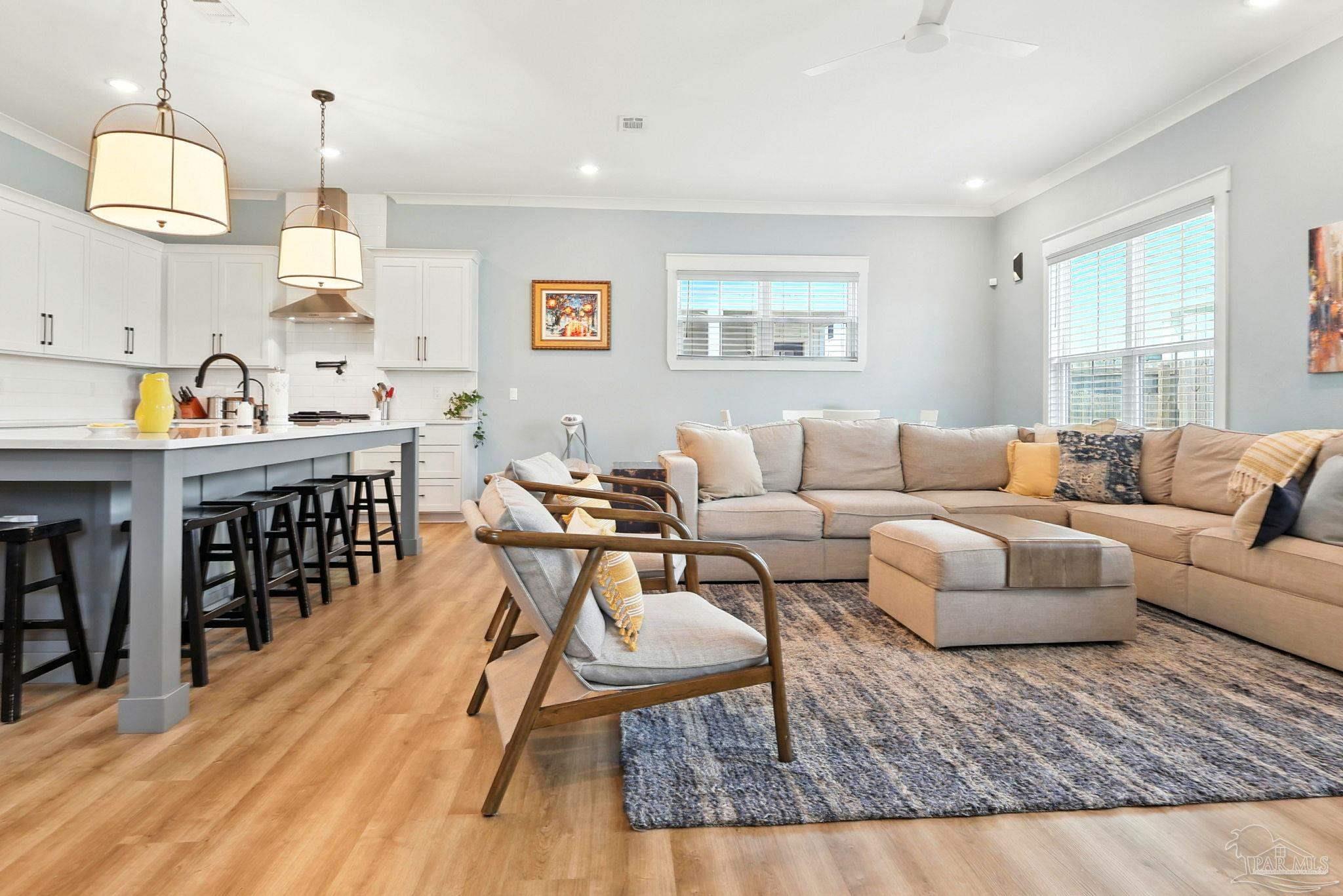 Pensacola, Florida, 32507, United States, 3 Bedrooms Bedrooms, ,3 BathroomsBathrooms,Residential,For Sale,1956386