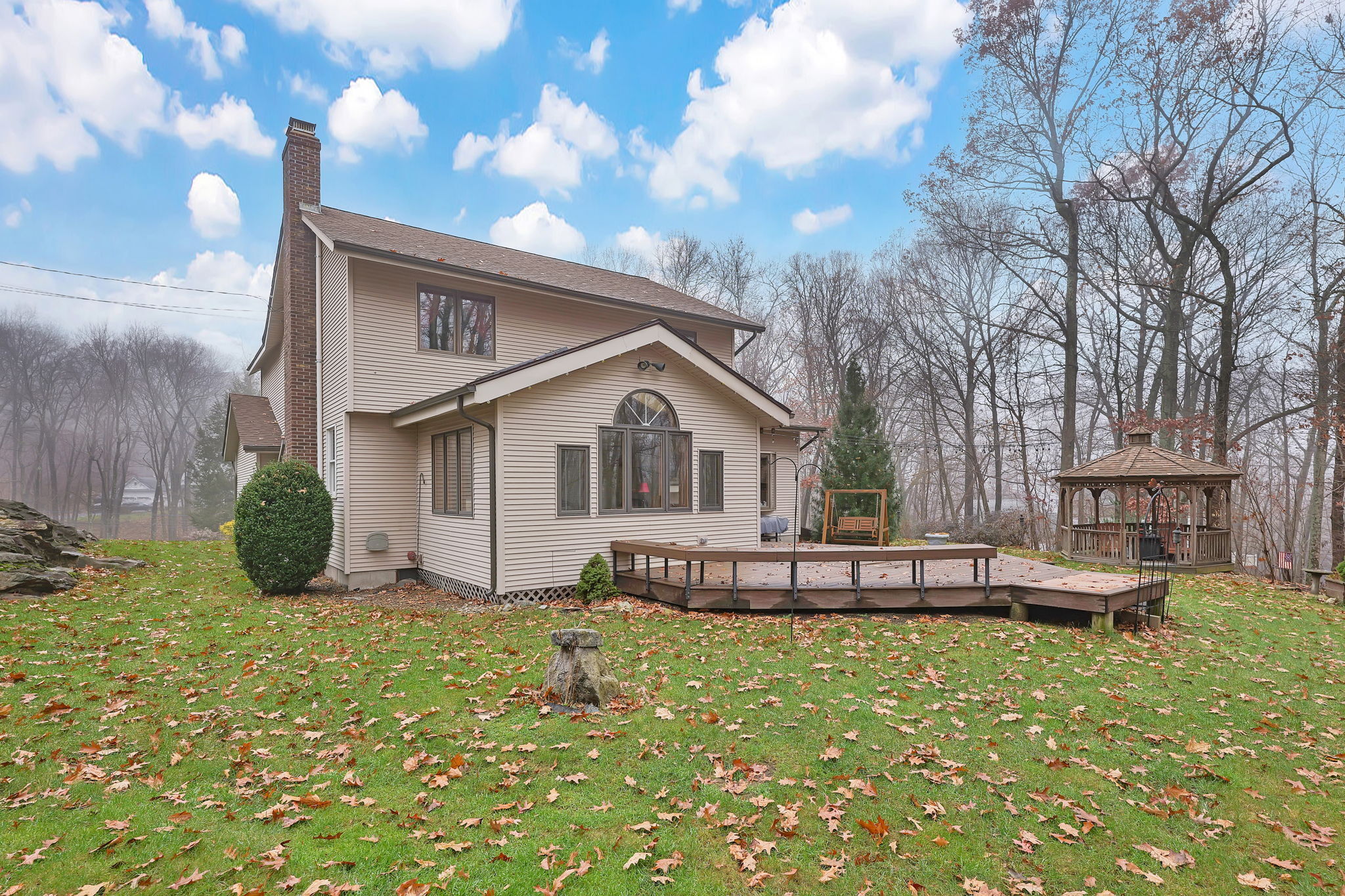 Tolland, Connecticut, 06084, United States, 3 Bedrooms Bedrooms, ,3 BathroomsBathrooms,Residential,For Sale,1993316