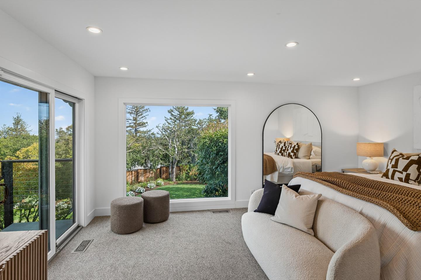 Hillsborough, California, 94010, United States, 3 Bedrooms Bedrooms, ,4 BathroomsBathrooms,Residential,For Sale,1989109