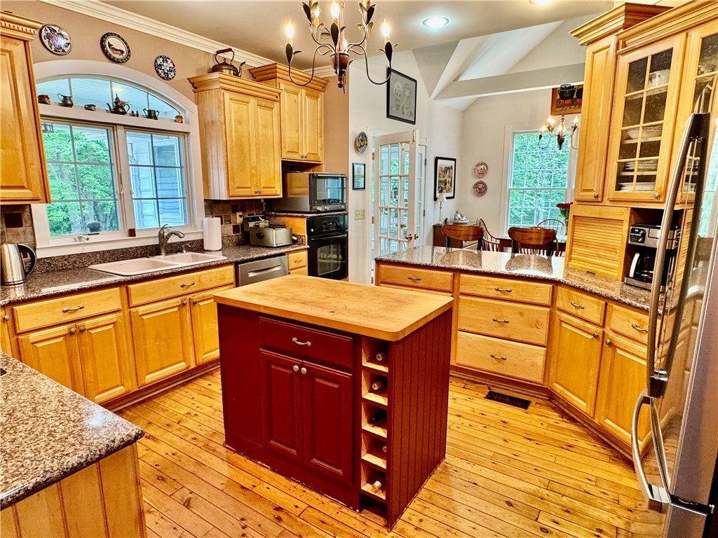 Providence Forge, Virginia, 23140, United States, 4 Bedrooms Bedrooms, ,4 BathroomsBathrooms,Residential,For Sale,1807214