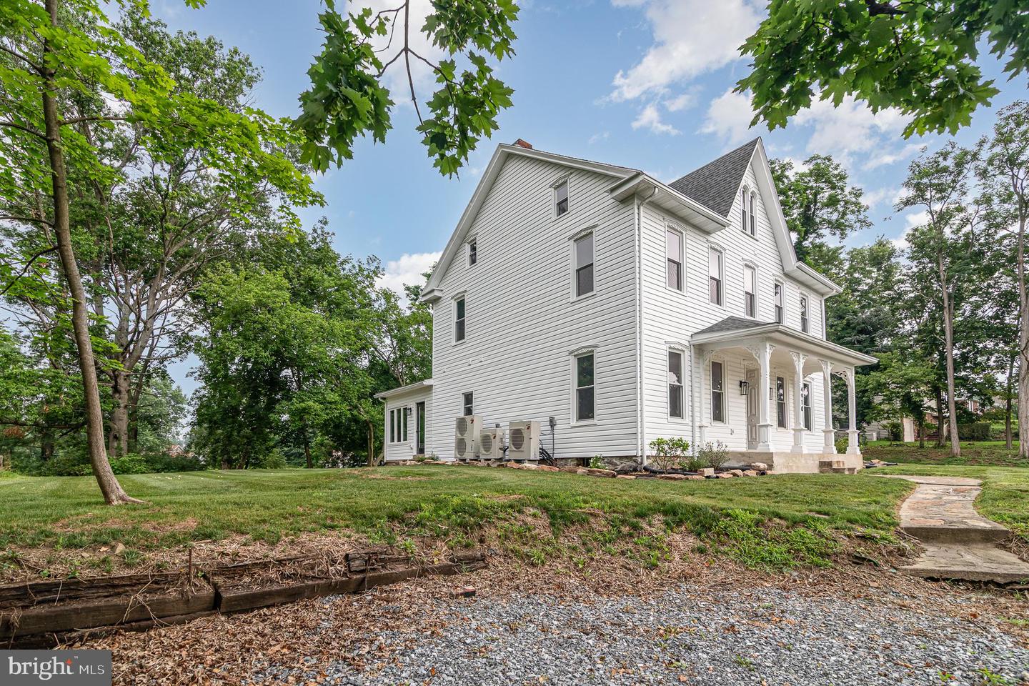 Harrisburg, Pennsylvania, 17112, United States, 5 Bedrooms Bedrooms, ,3 BathroomsBathrooms,Residential,For Sale,1890402