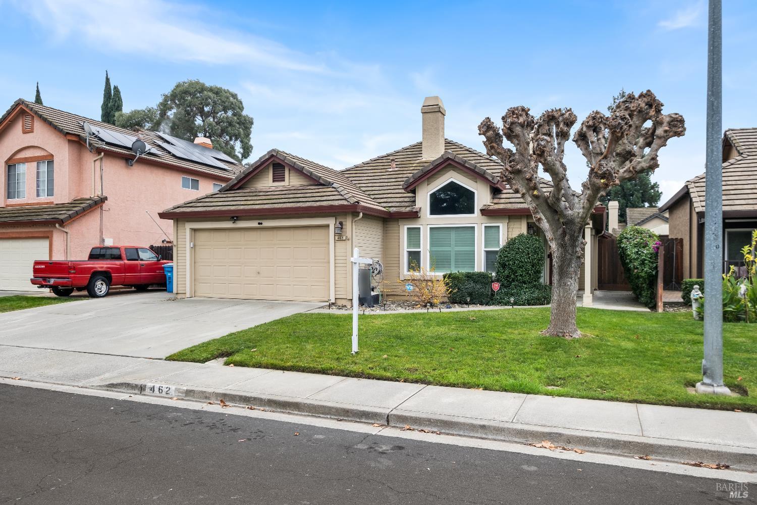 Vacaville, California, 95687, United States, 3 Bedrooms Bedrooms, ,2 BathroomsBathrooms,Residential,For Sale,1998068