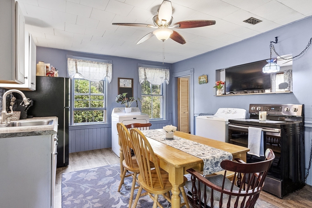 Templeton, Massachusetts, 01468, United States, 3 Bedrooms Bedrooms, ,2 BathroomsBathrooms,Residential,For Sale,1917610