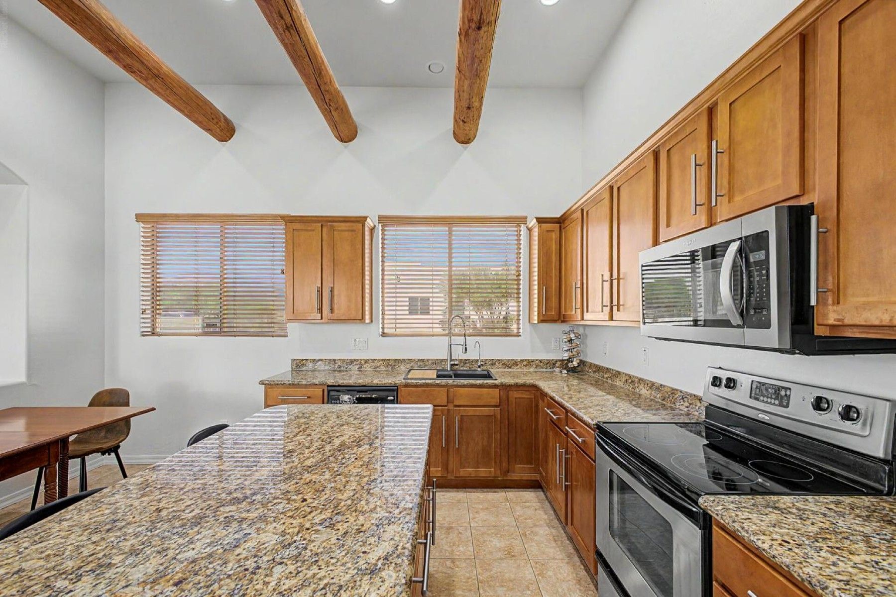  1120 E Circle Mountain Road  New River, AZ - 物件實景