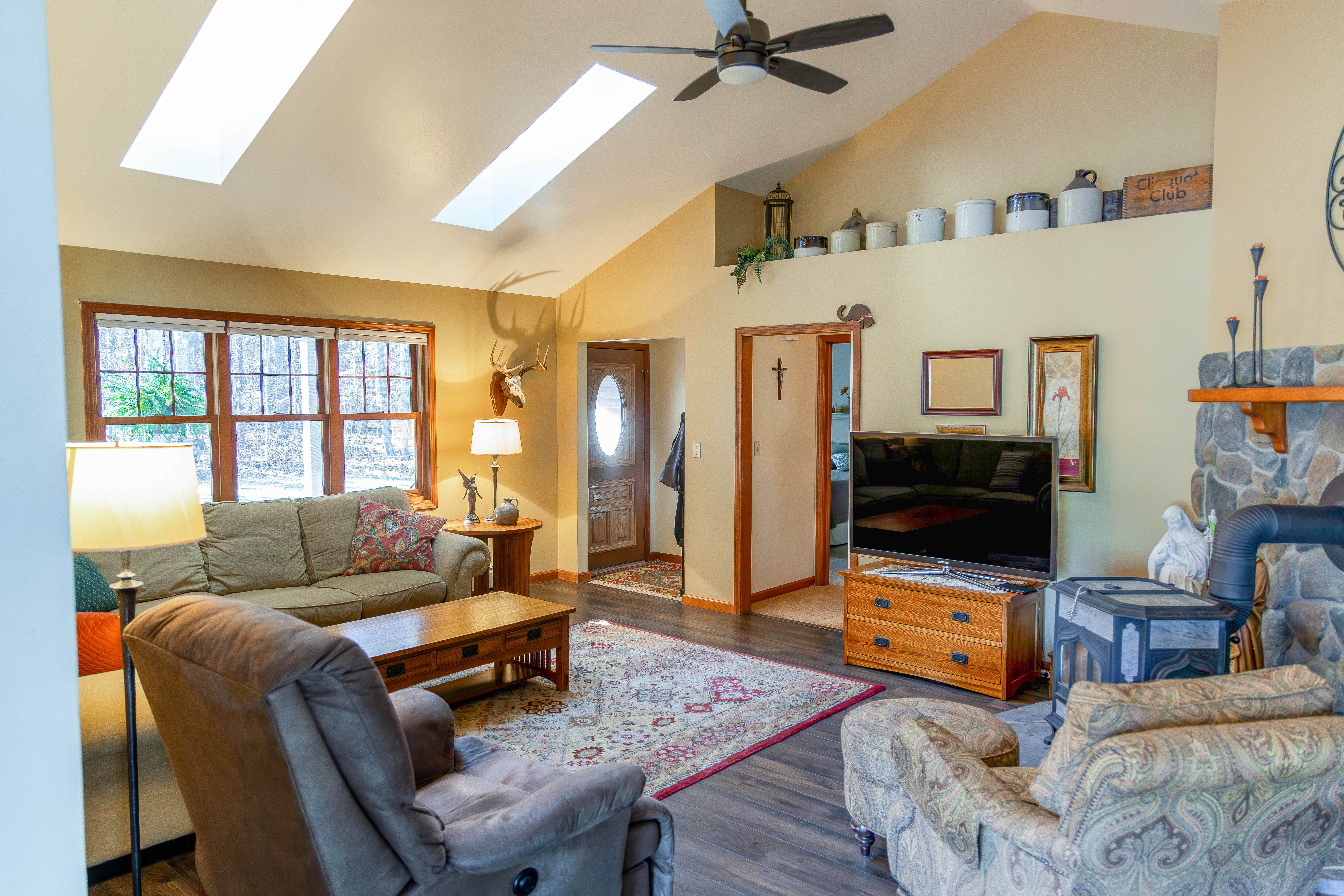 Acra, New York, 12405, United States, 3 Bedrooms Bedrooms, ,2 BathroomsBathrooms,Residential,For Sale,2002546