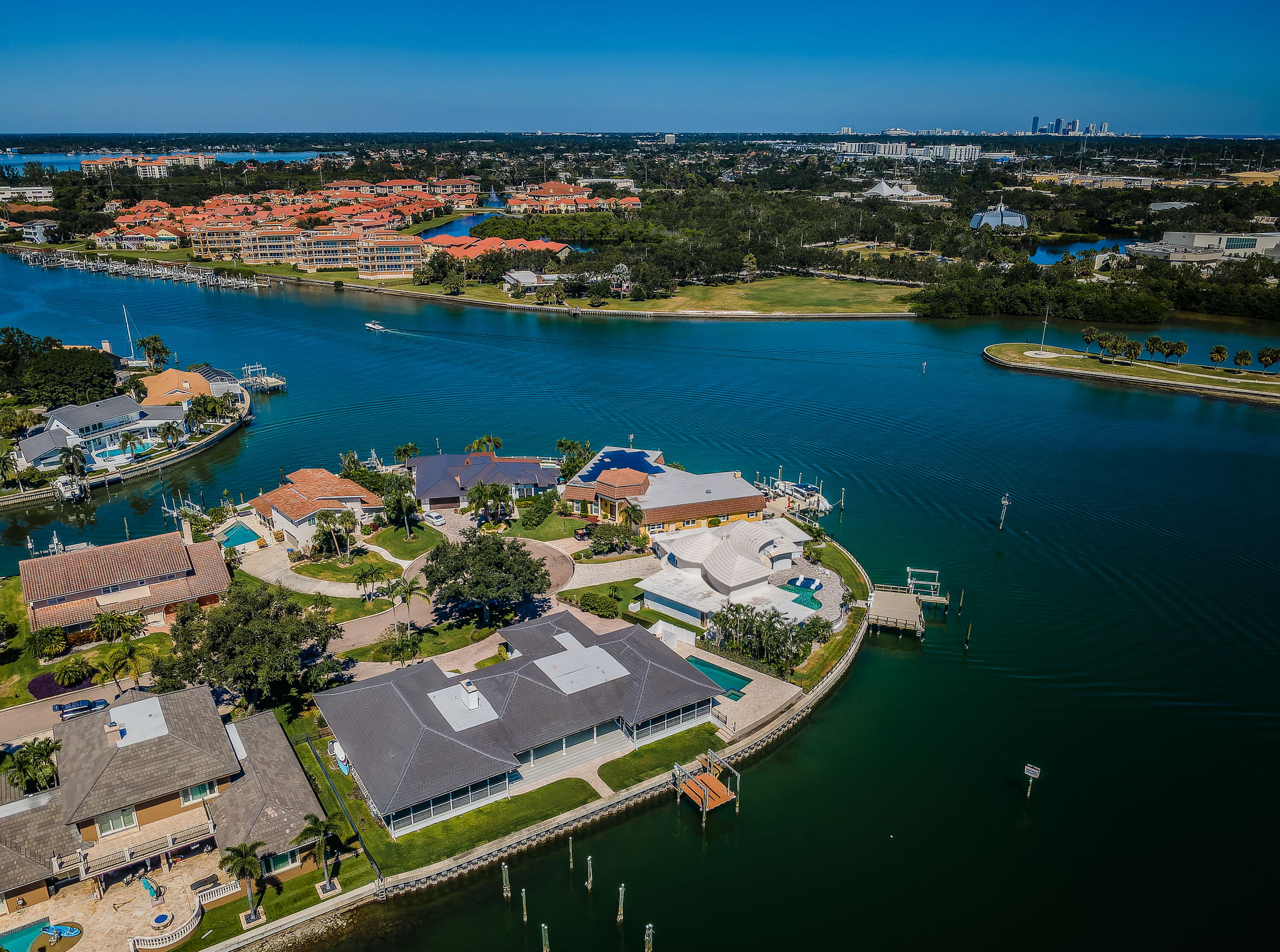 St Petersburg, Florida, 33715, United States, 4 Bedrooms Bedrooms, ,6 BathroomsBathrooms,Residential,For Sale,1978713