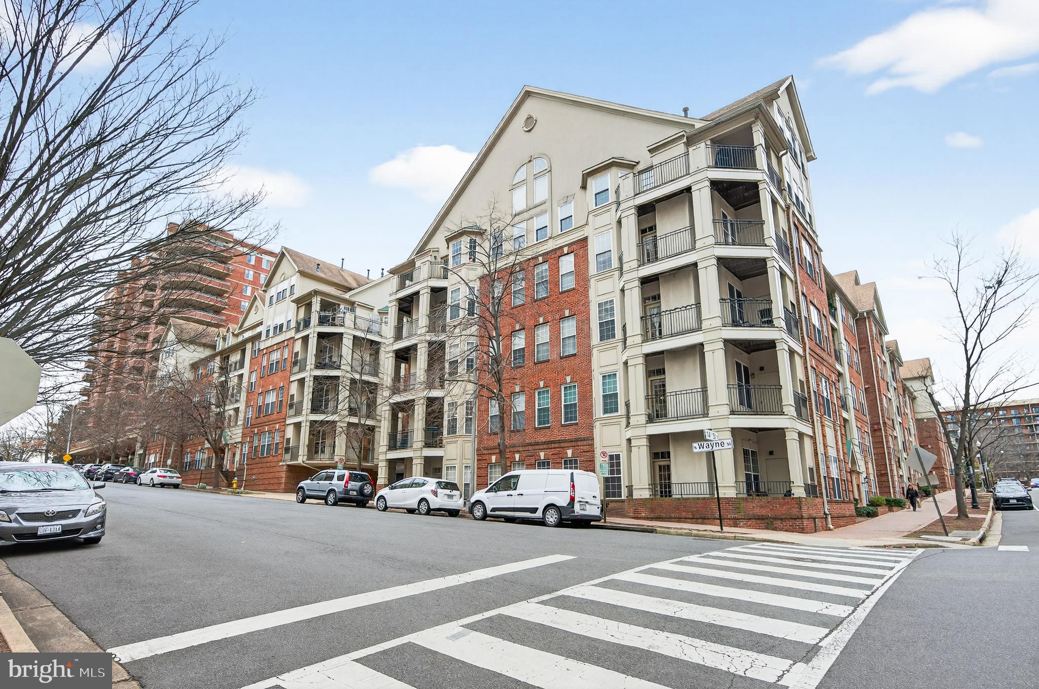Arlington, Virginia, 22201, United States, 2 Bedrooms Bedrooms, ,2 BathroomsBathrooms,Residential,For Sale,2008587