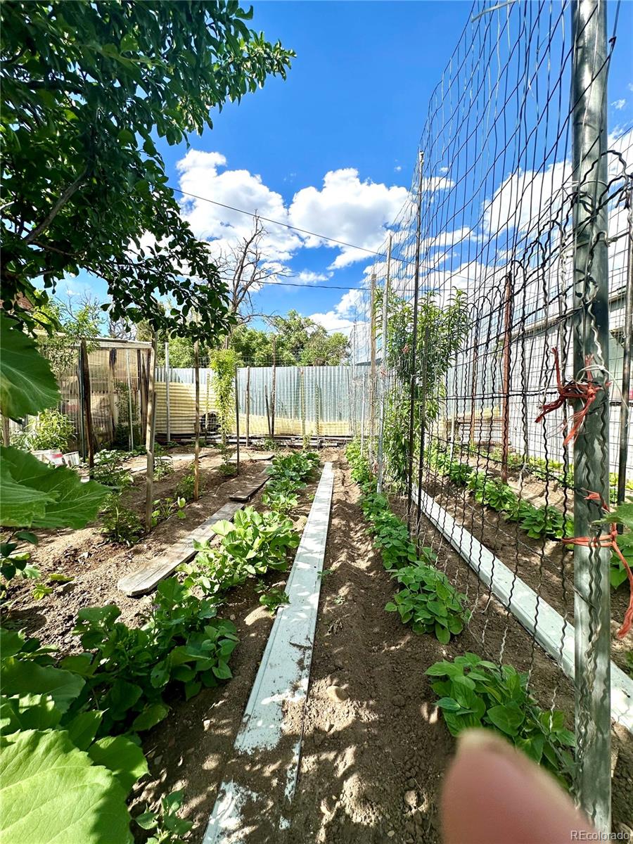 Salida, Colorado, 81201, United States, 3 Bedrooms Bedrooms, ,2 BathroomsBathrooms,Residential,For Sale,1977159