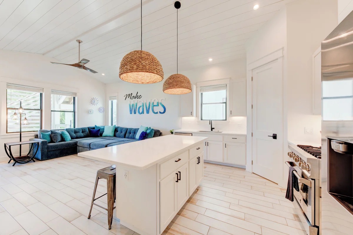 Port Aransas, Texas, 78373, United States, 5 Bedrooms Bedrooms, ,4 BathroomsBathrooms,Residential,For Sale,1982131