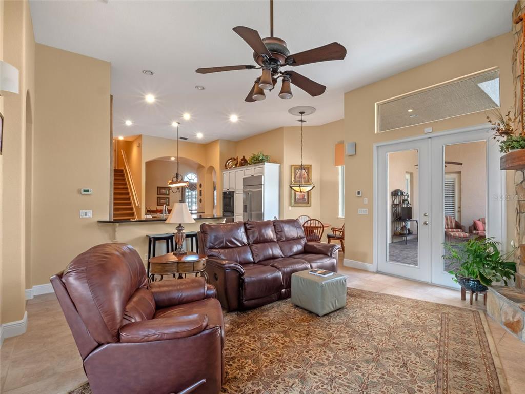 Orlando, Florida, 32836, United States, 4 Bedrooms Bedrooms, ,4 BathroomsBathrooms,Residential,For Sale,1901354