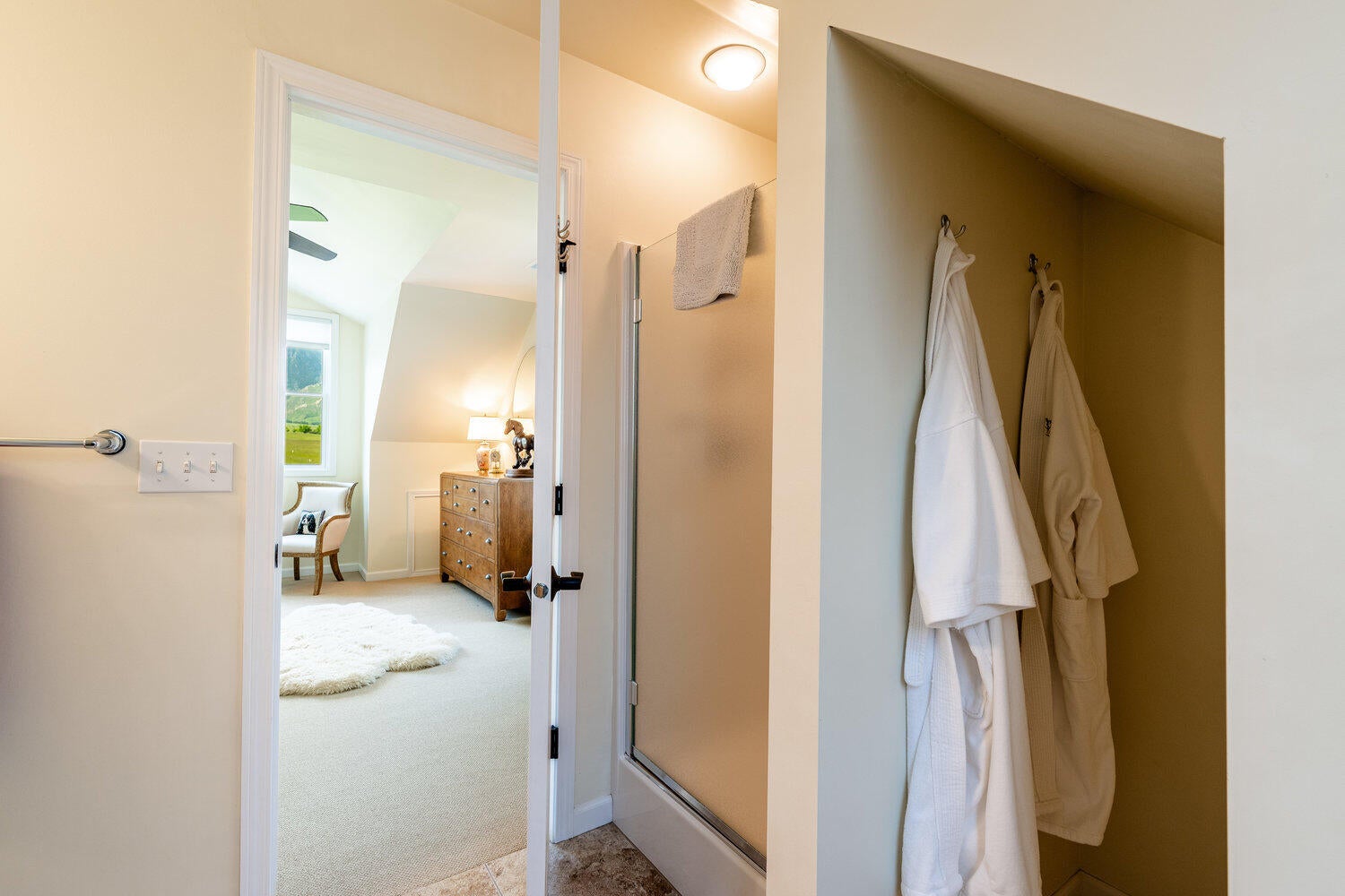 Big Horn, Wyoming, 82833, United States, 3 Bedrooms Bedrooms, ,4 BathroomsBathrooms,Residential,For Sale,2011301