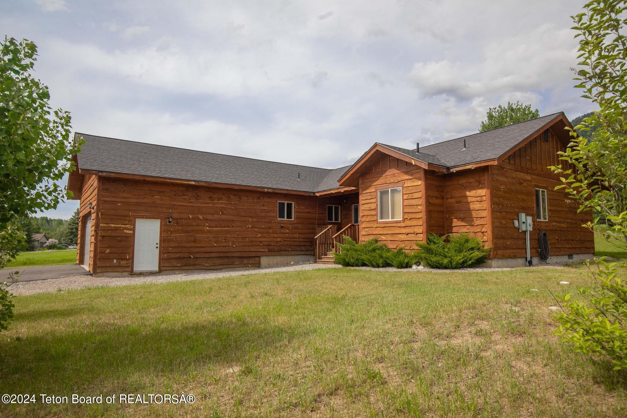 Star Valley Ranch, Wyoming, 83127, United States, 3 Bedrooms Bedrooms, ,2 BathroomsBathrooms,Residential,For Sale,1921002