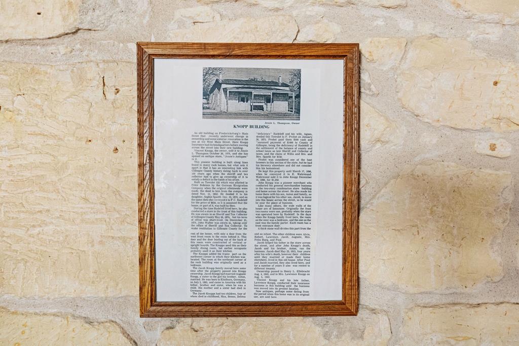 Fredericksburg, Texas, 78624, United States, 5 Bedrooms Bedrooms, ,4 BathroomsBathrooms,Residential,For Sale,1981839