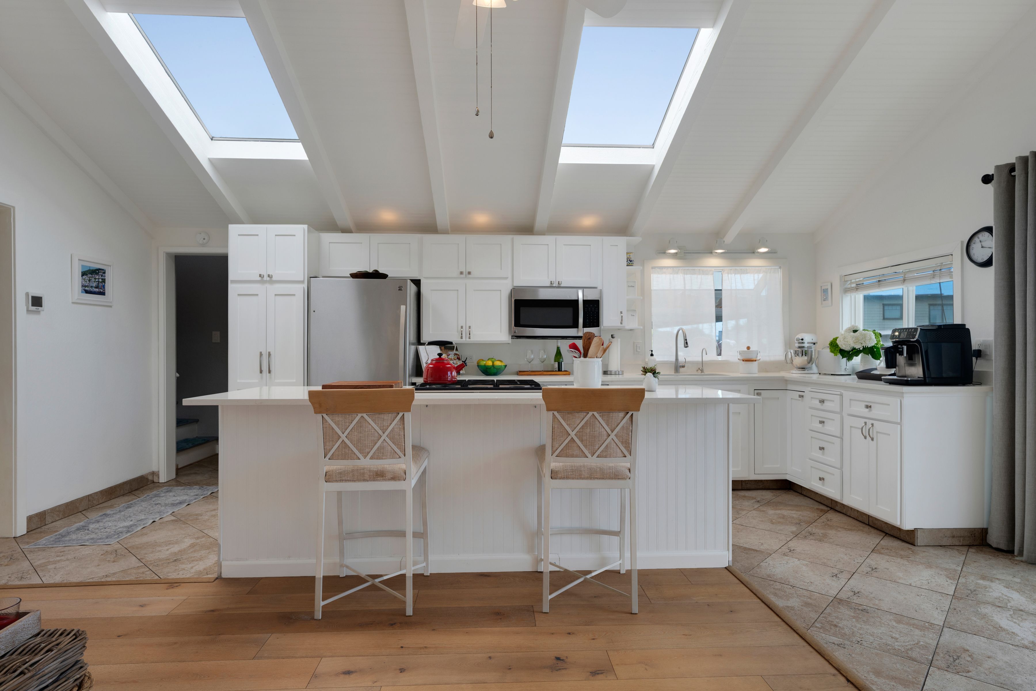  7036 Cliff Avenue, Bodega Bay, CA 94923 - 物件實景