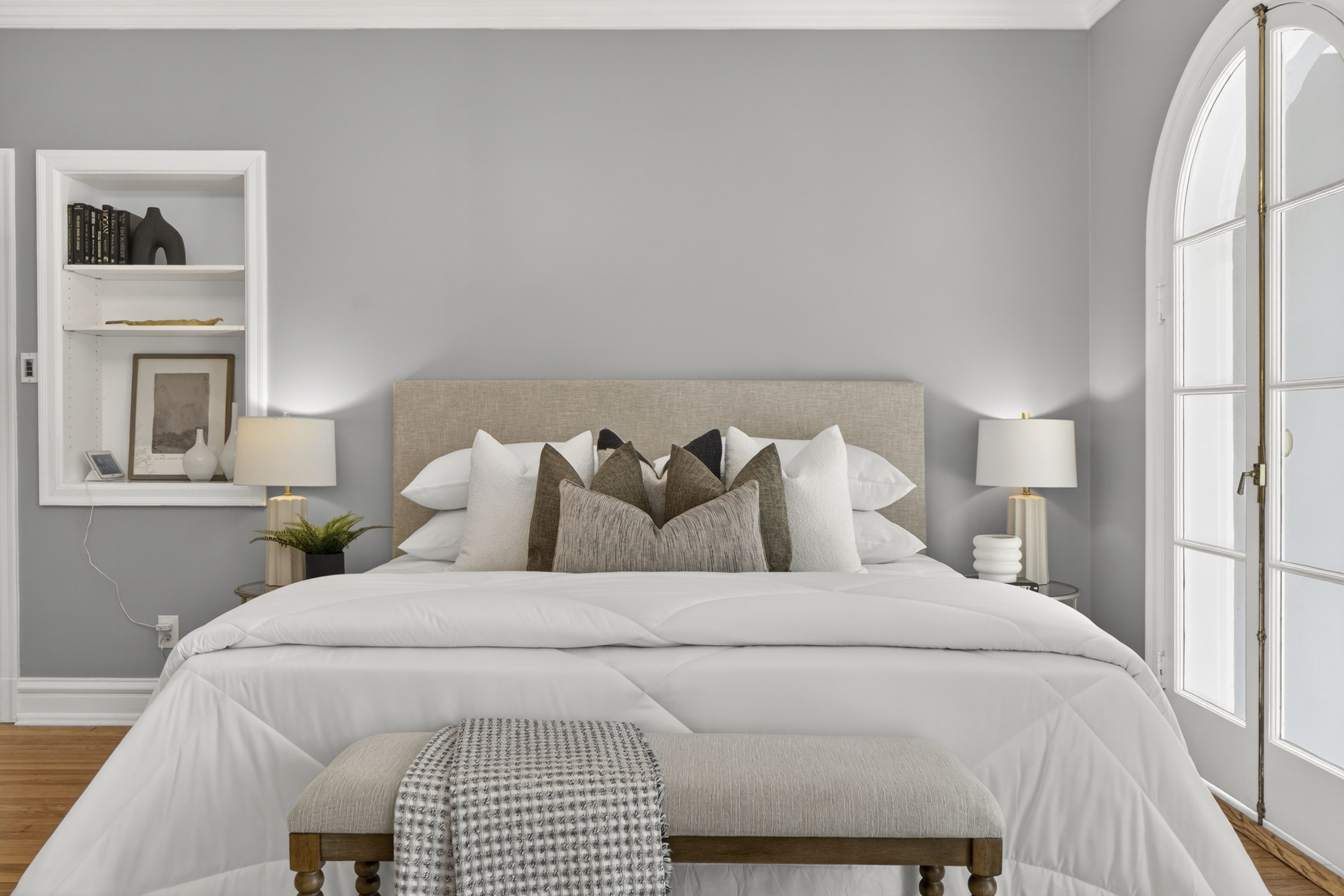  Timeless Mediterranean Revival Blends European Elegance & Hollywood Glamour - 物件實景
