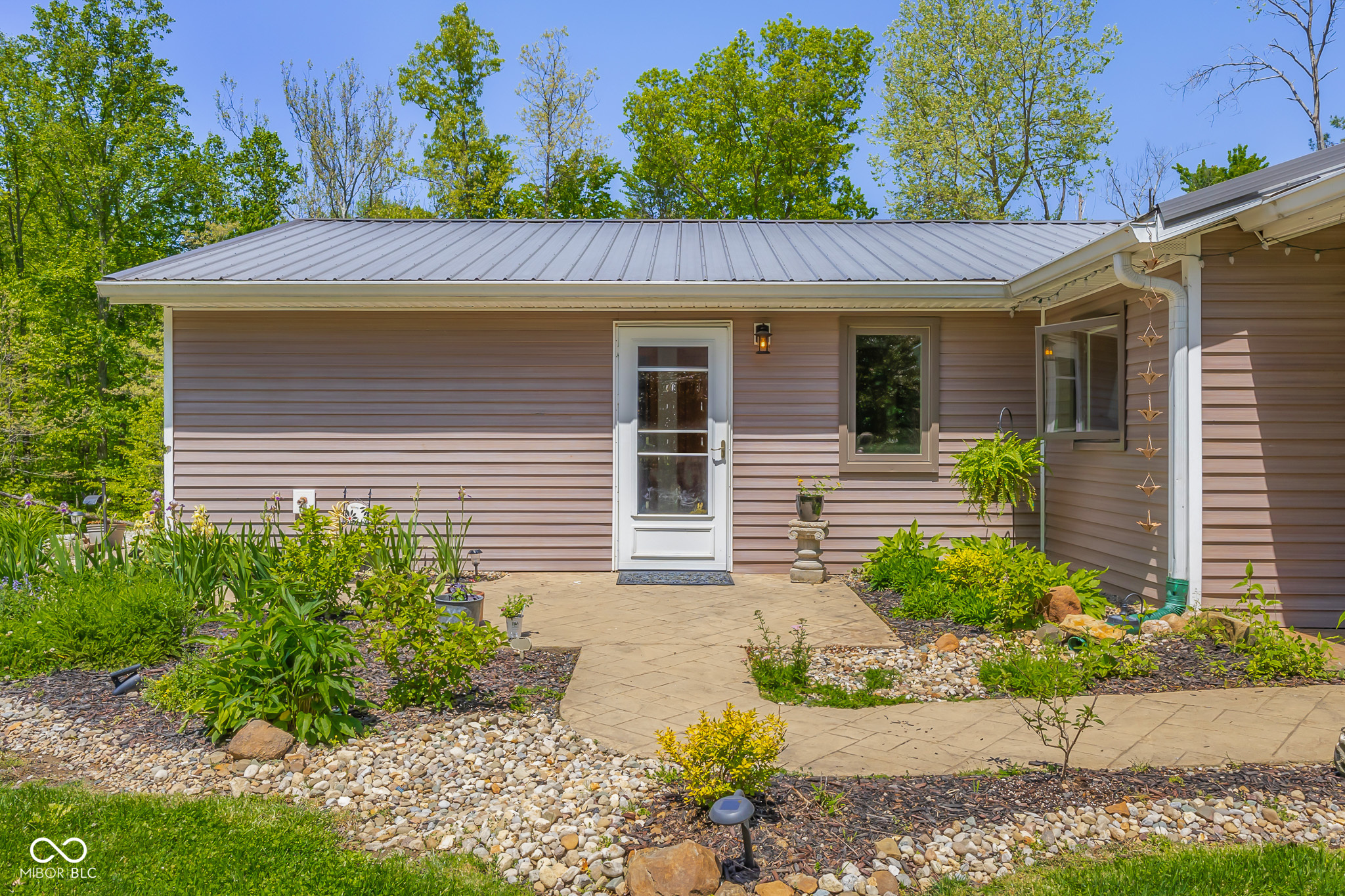 Morgantown, Indiana, 46160, United States, 4 Bedrooms Bedrooms, ,3 BathroomsBathrooms,Residential,For Sale,2040105