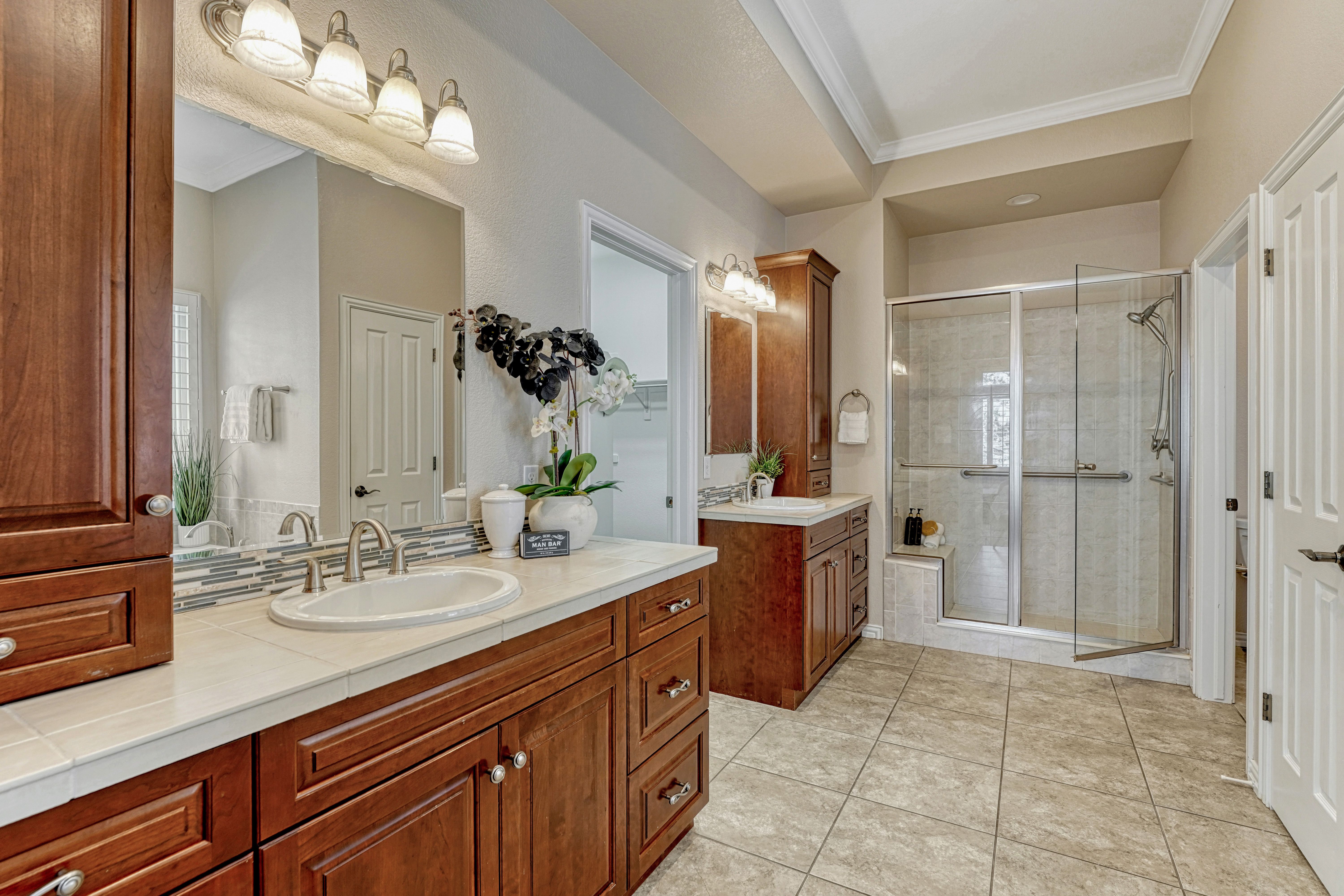  Forest Park Ranch Home with Golf Course Views - 物件實景