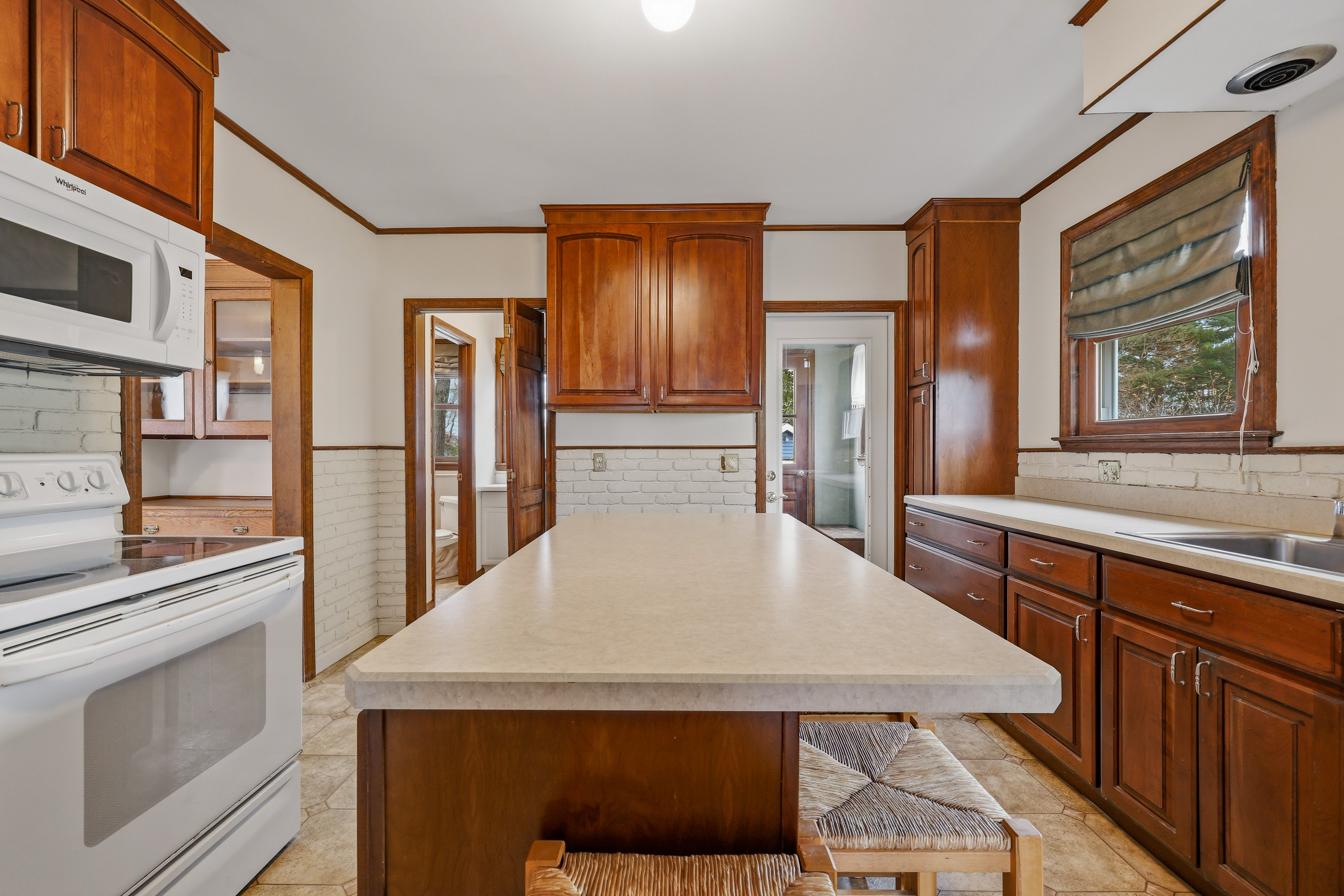  A Classic 1913 Colonial Set in the South Farms Area - 物件實景