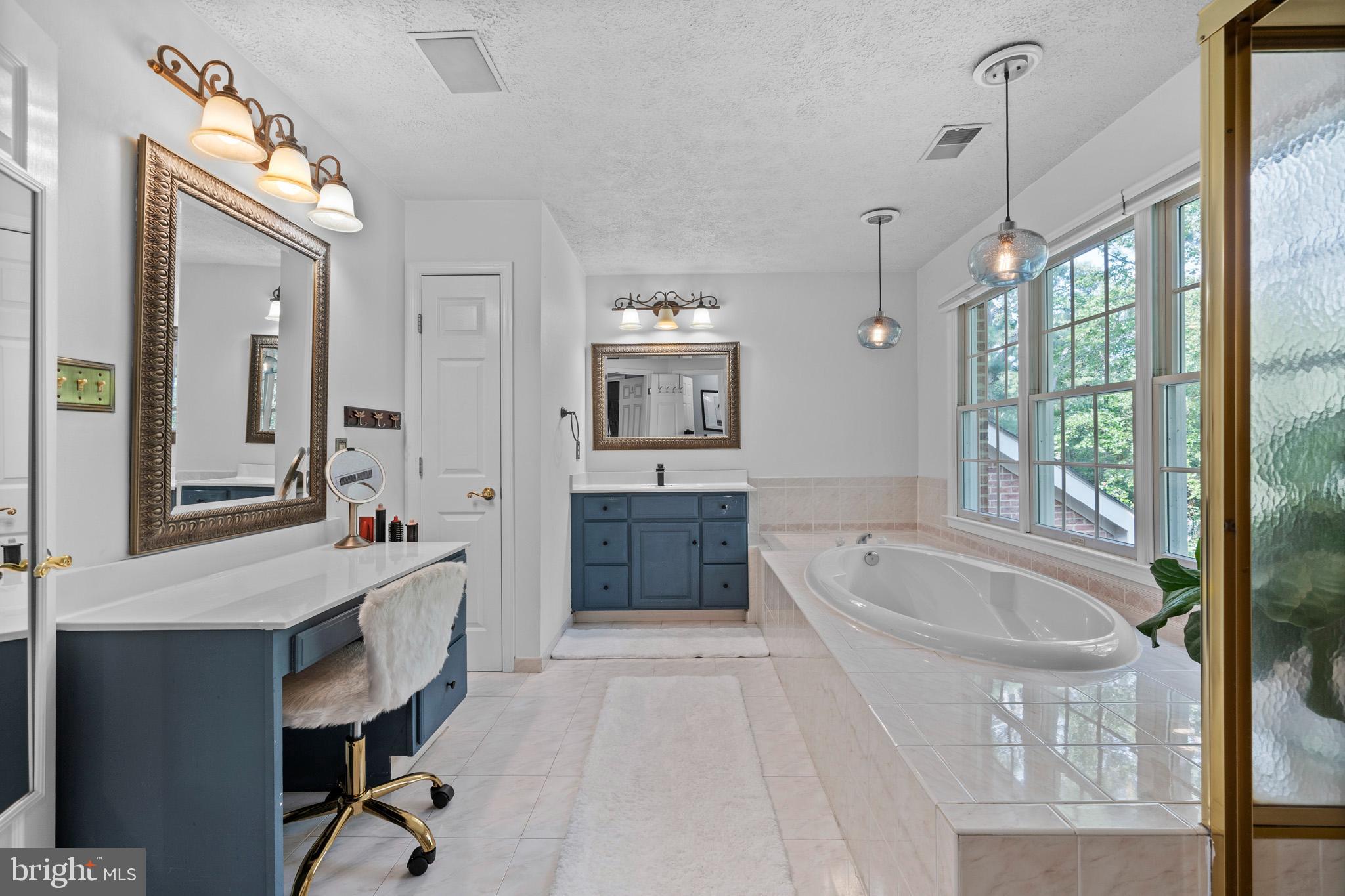 Issue, Maryland, 20645, United States, 4 Bedrooms Bedrooms, ,4 BathroomsBathrooms,Residential,For Sale,1931955
