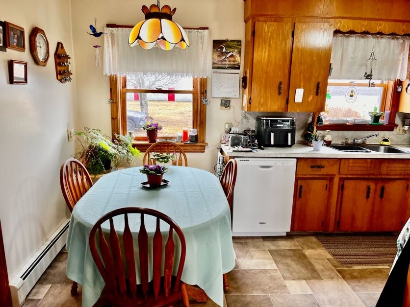 North Winsloe, Prince Edward Island, C1E 2T2, CA, 4 Bedrooms Bedrooms, ,2 BathroomsBathrooms,Residential,For Sale,1874749