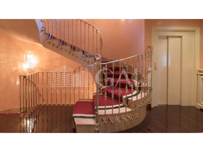 Andorra la Vella, Andorra, AD, 5 Bedrooms Bedrooms, ,4 BathroomsBathrooms,Residential,For Sale,1627592