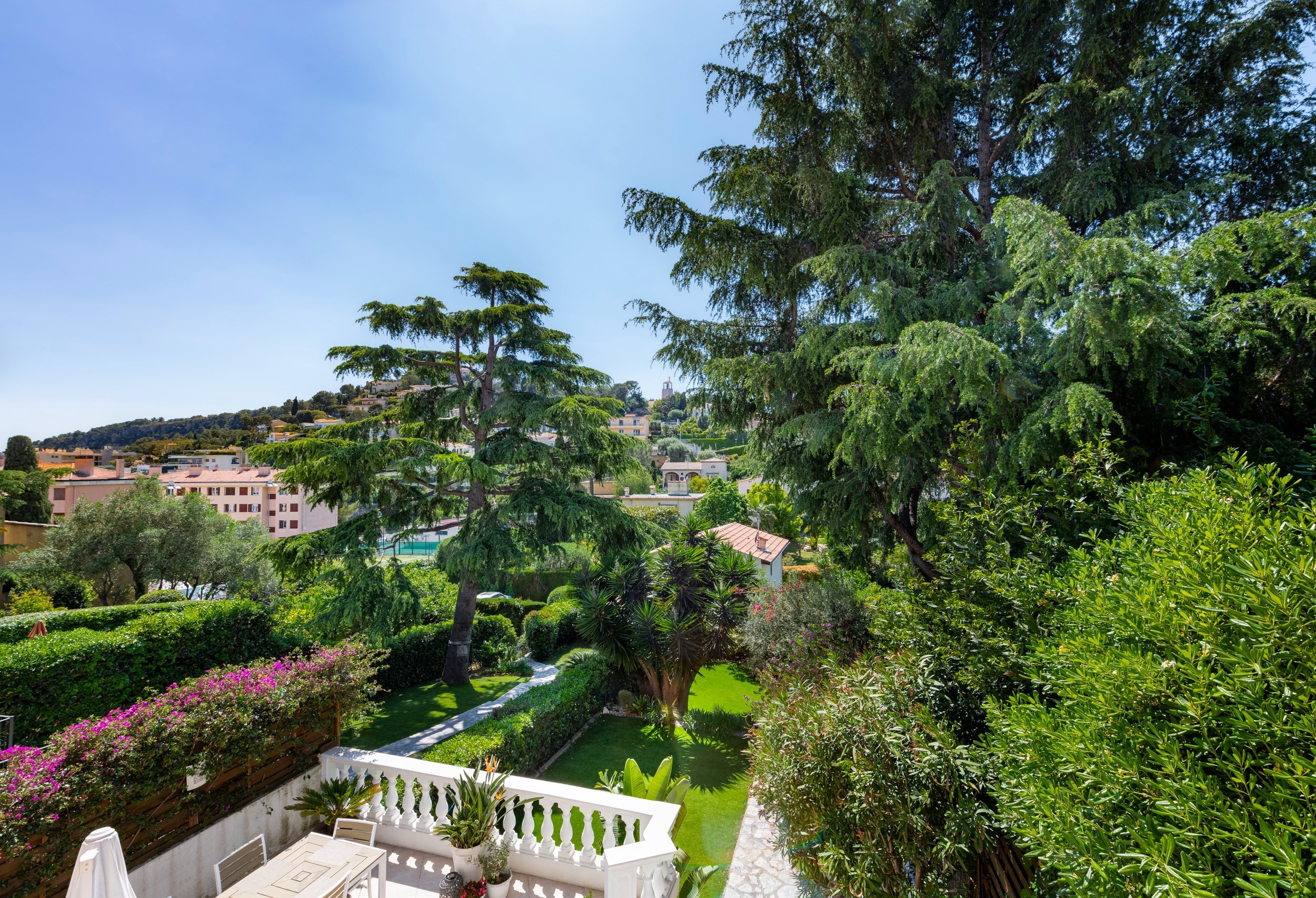  Villefranche-sur-Mer private residence in Corne d’Or with garden and terrace ne… - 物件實景