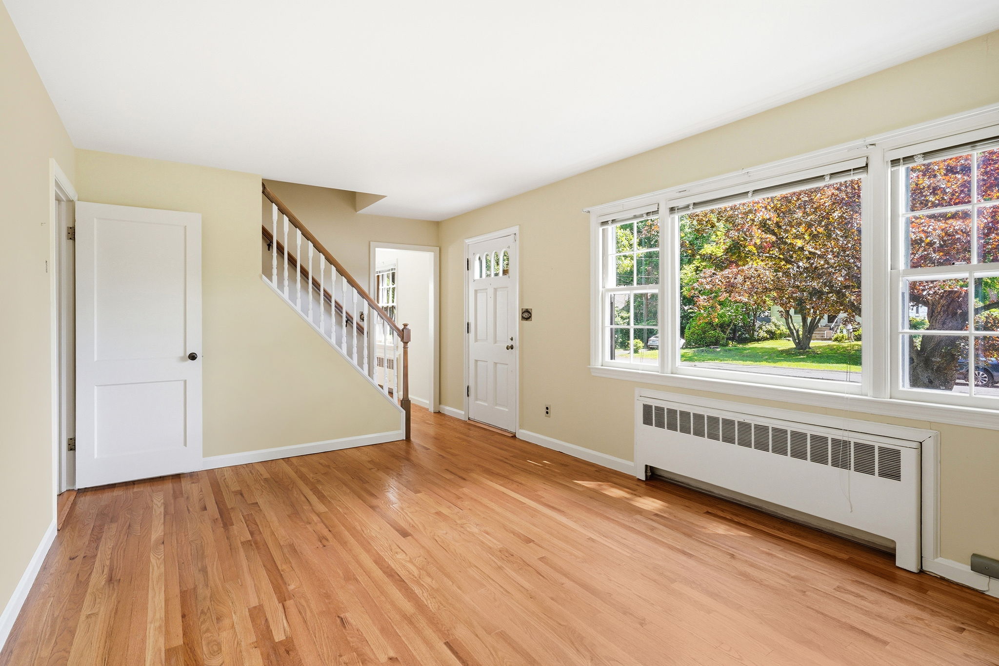  Charming & Versatile Cape Cod in Convenient Newfield - 物件實景